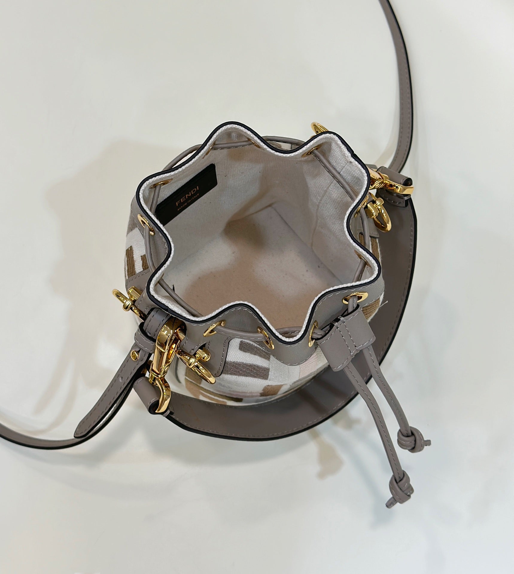 MON TRESOR 18 WITH FF MOTIF IN MULTICOLOR JACQUARD FABRIC mysite