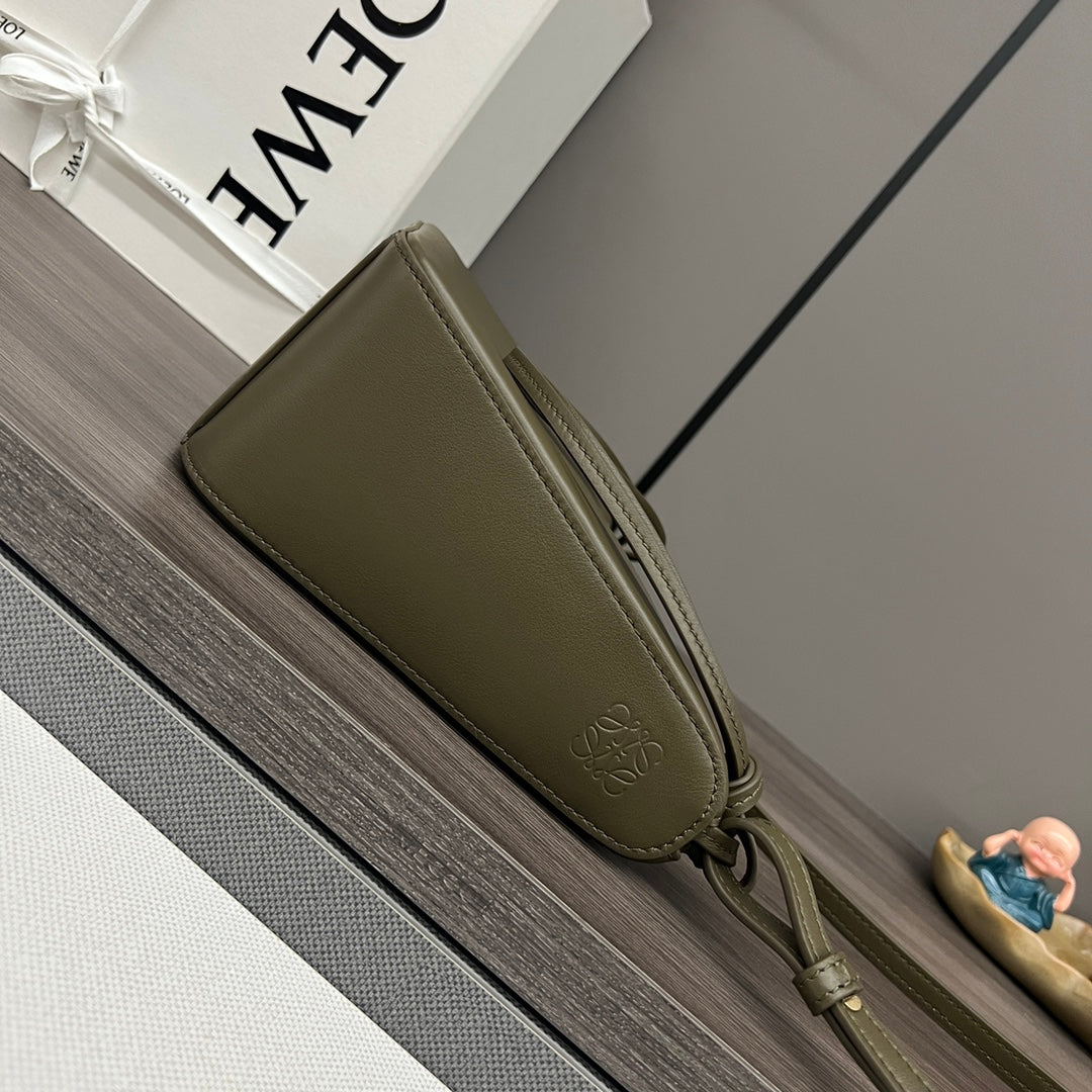 LOE LUNA HOBO 28 BAG IN DARK OLIVE GREEN CALFSKIN mysite