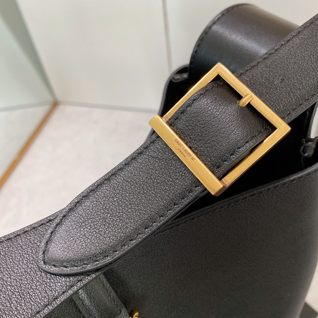 le 5a7 large 30cm black calfskin mysite