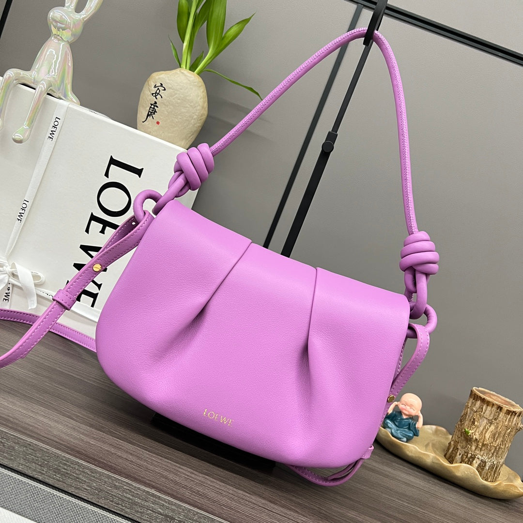 Loew Paseo Shoulder Bag 25cm Light Magenta Cowhide mysite