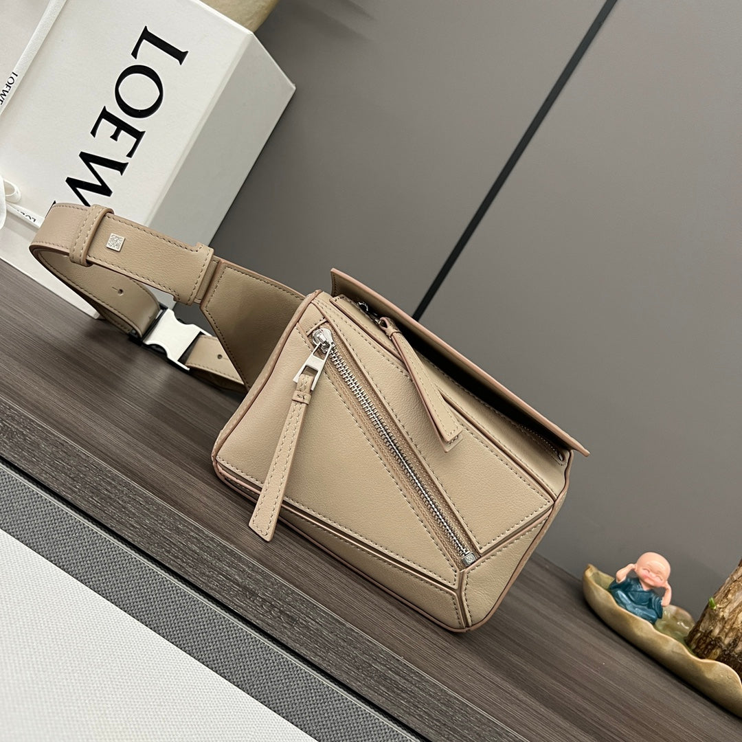 Loew Puzzle Small 18cm Beige Leather Belt Bag mysite