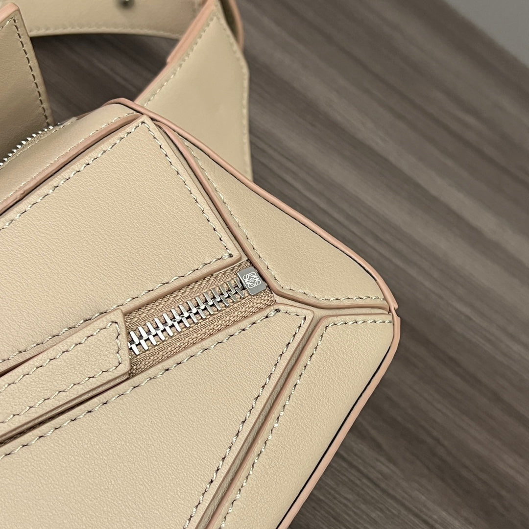 Loew Puzzle Small 18cm Beige Leather Belt Bag mysite