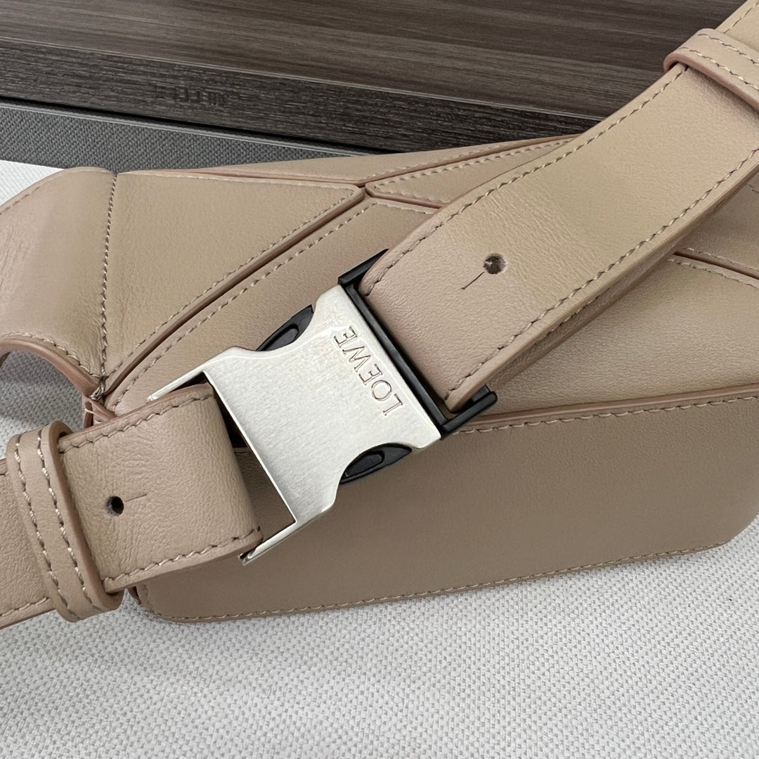 Loew Puzzle Small 18cm Beige Leather Belt Bag mysite