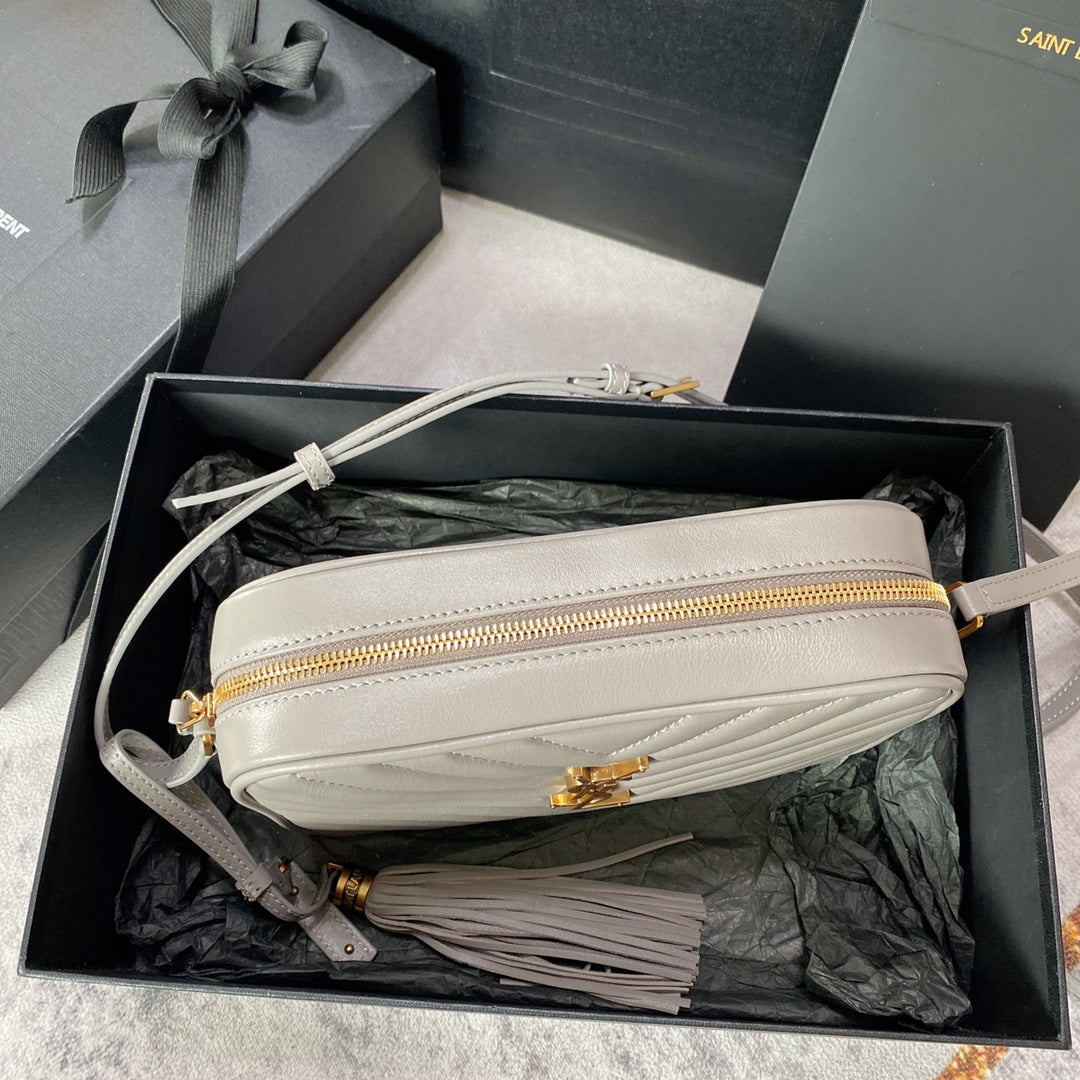 LOU CAMERA BAG 23 IN LIGHT GRAY CALFSKIN GOLD LOGO mysite