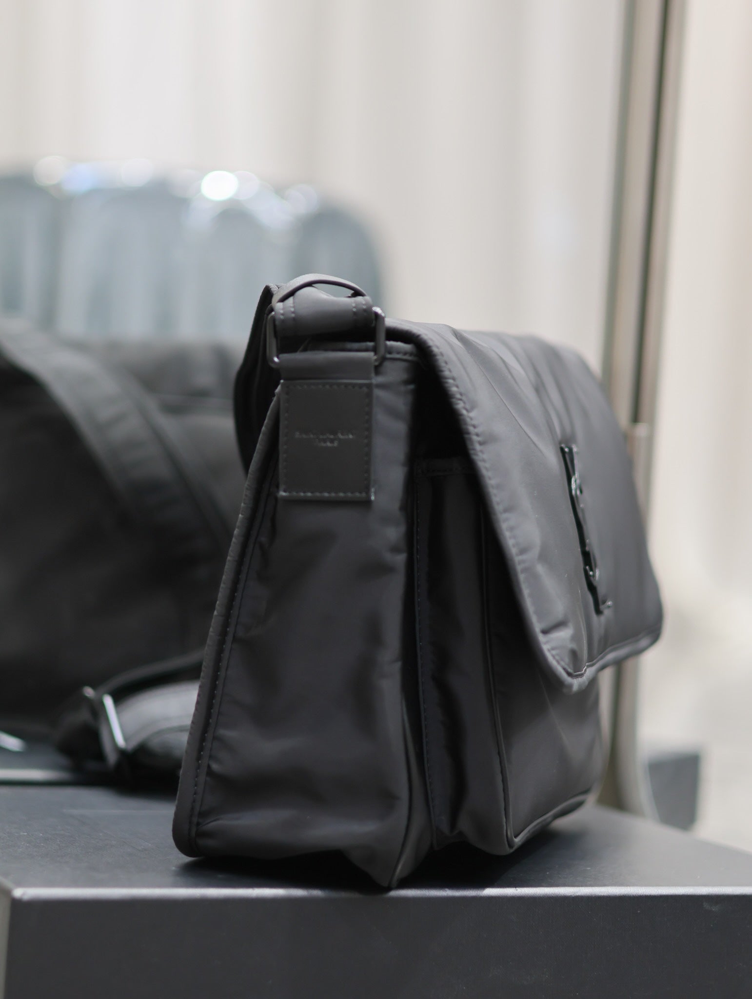 NIKI LARGE 32 IN BLACK NYLON mysite