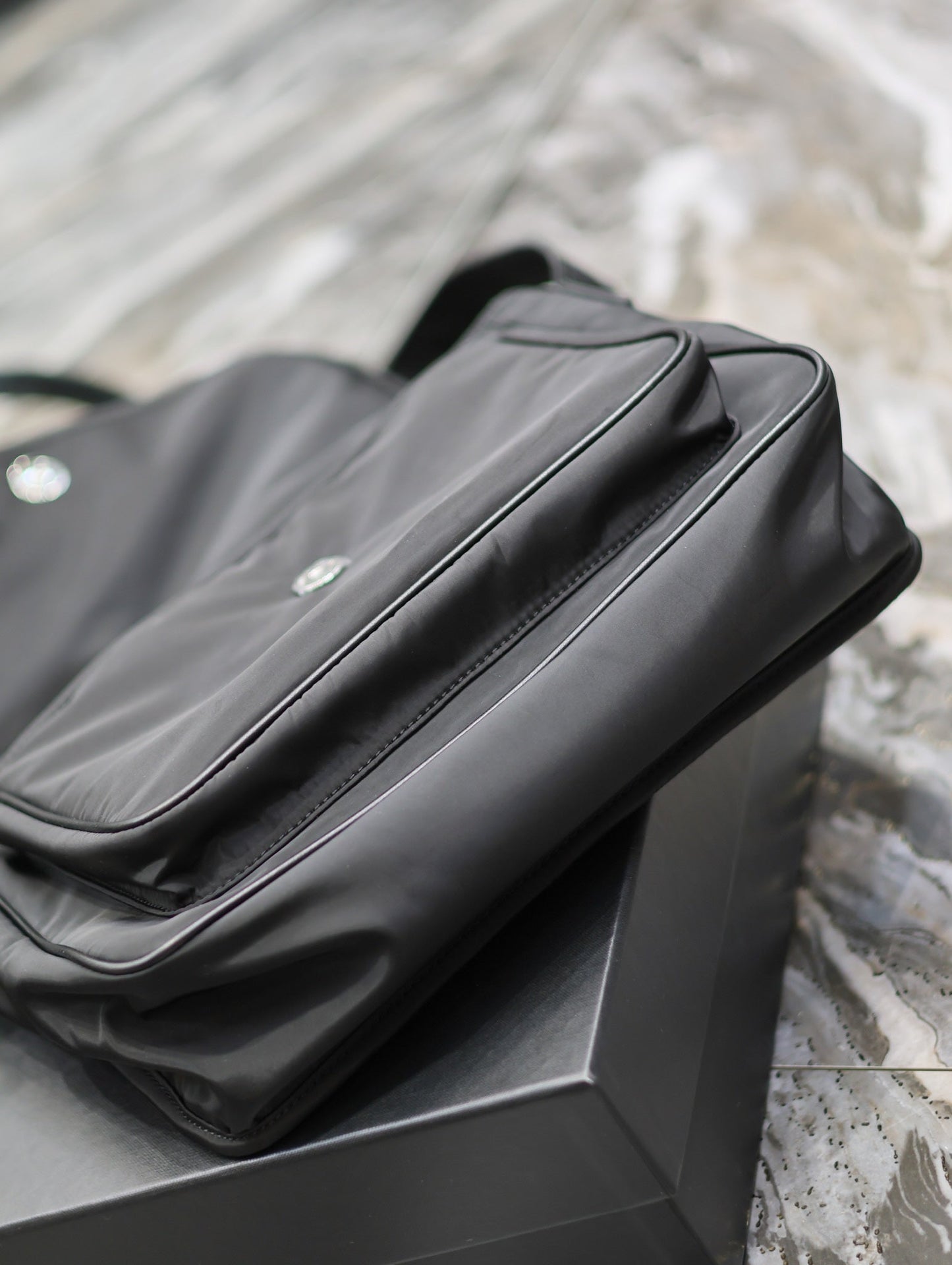 NIKI LARGE 32 IN BLACK NYLON mysite