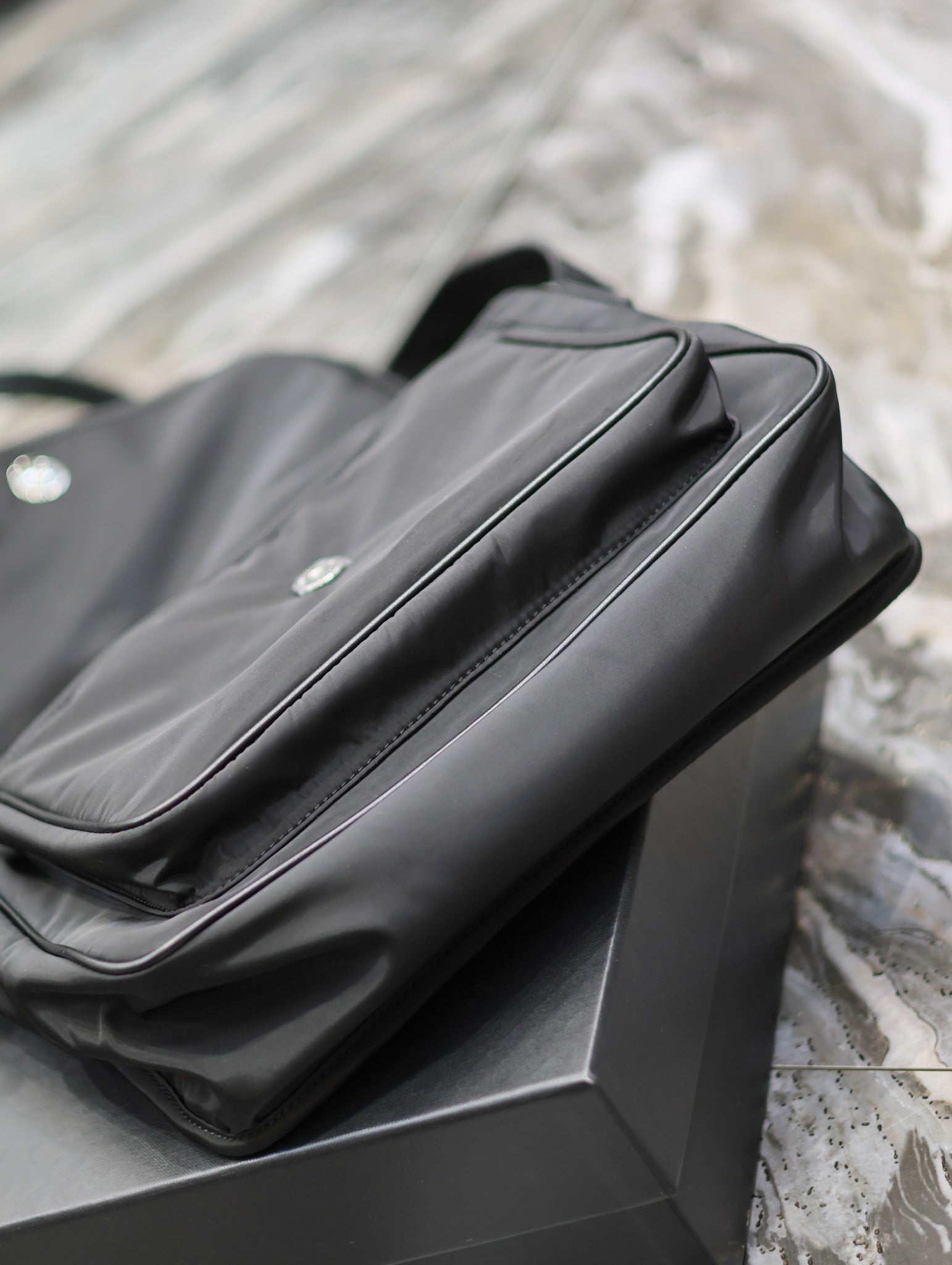 NIKI LARGE 32 IN BLACK NYLON mysite