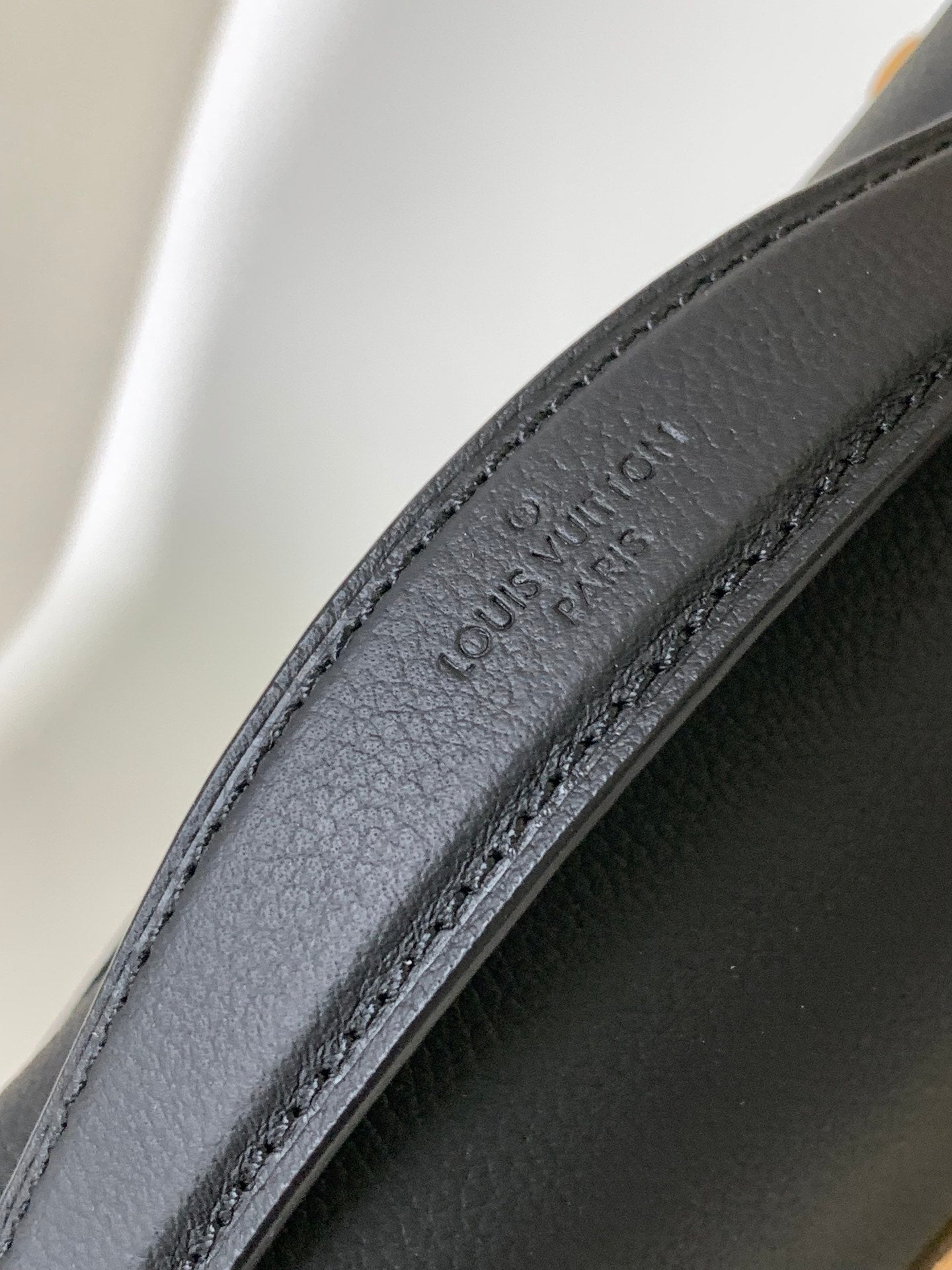 LV Oxford Handbag 22cm Black Grain Cowhide GHW mysite