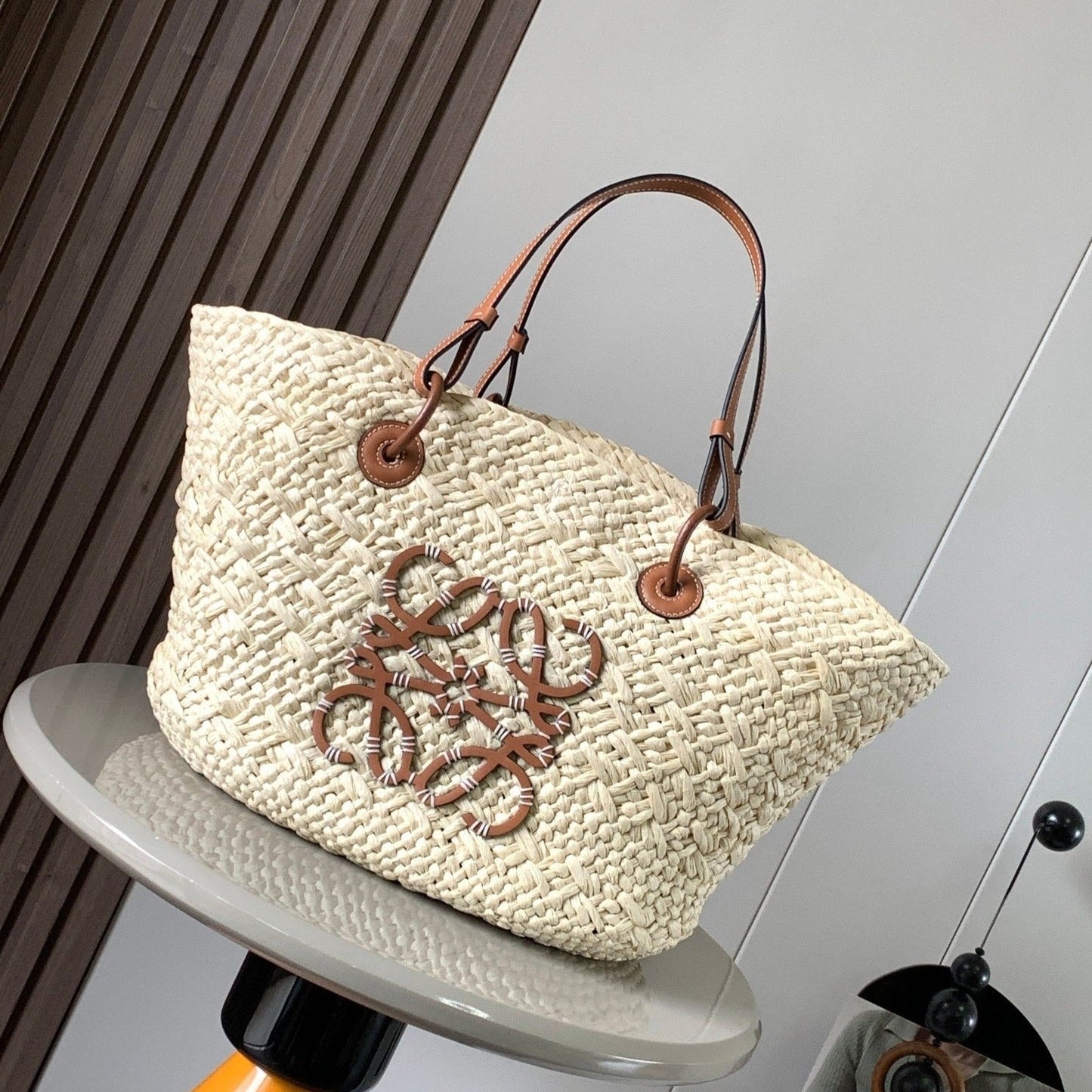 Medium anagram basket bag in iraca palm and calfskin mysite