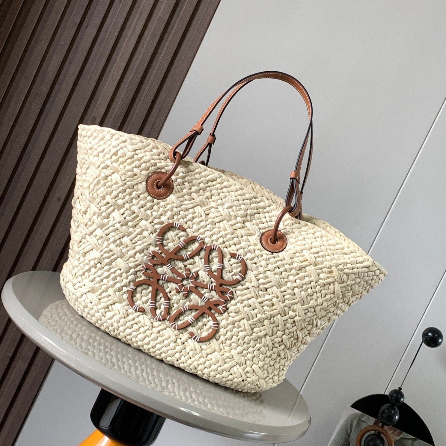 Medium anagram basket bag in iraca palm and calfskin mysite