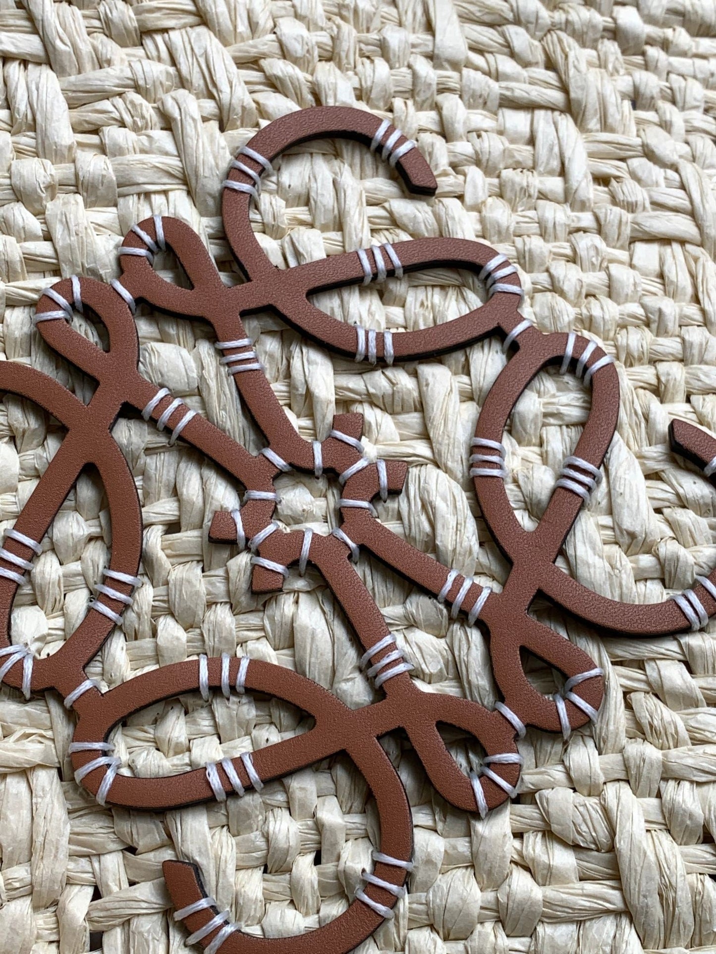 Medium anagram basket bag in iraca palm and calfskin mysite