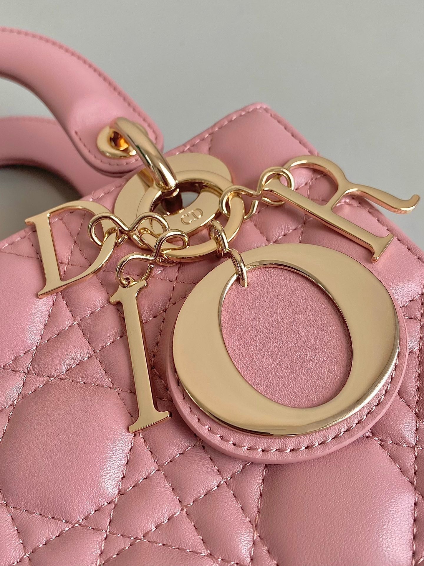 SMALL LADY 20 POWDER PINK LAMBSKIN mysite