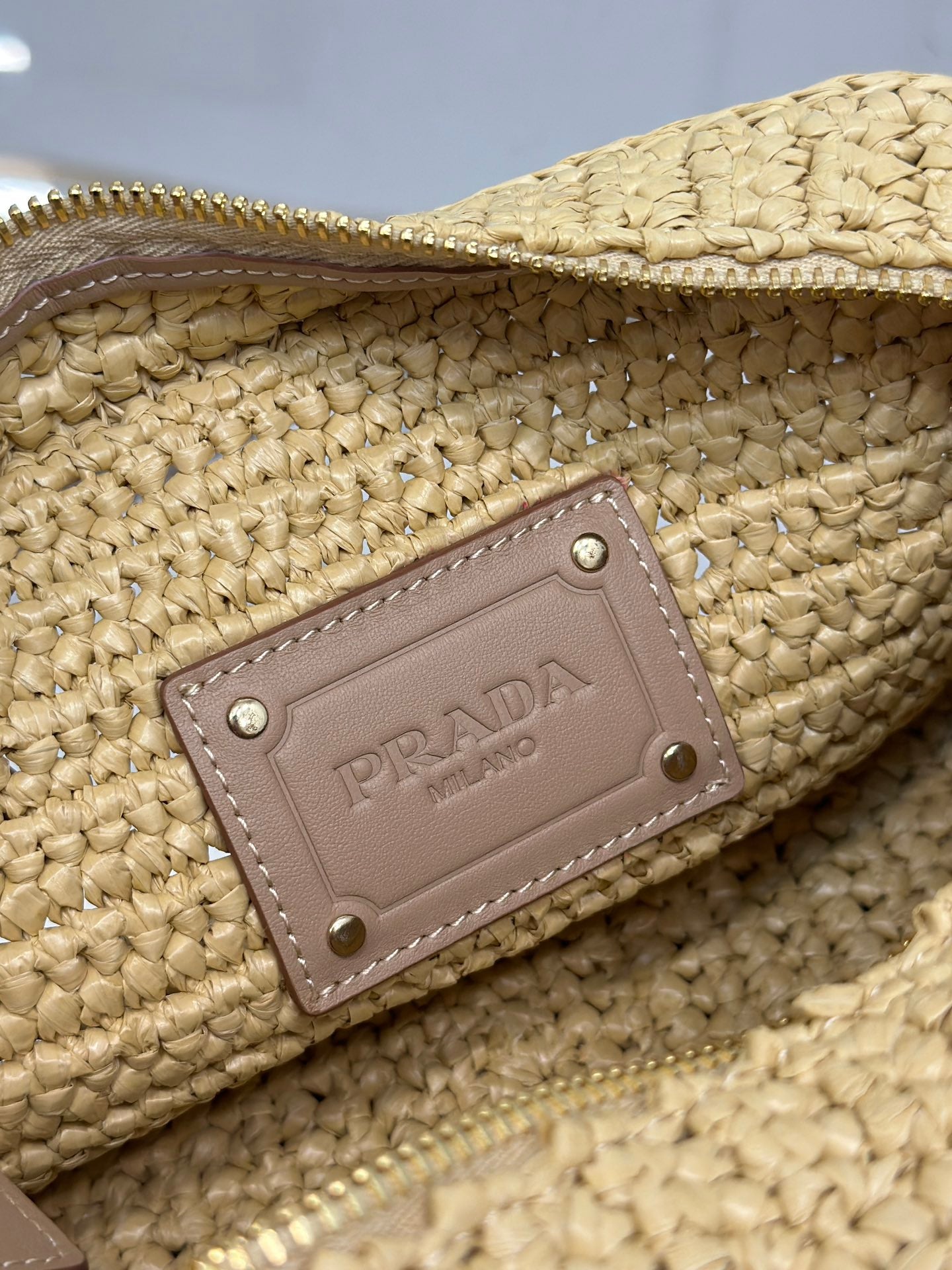 CAMERA BAG 20 IN BEIGE WOVEN RAFFIA mysite