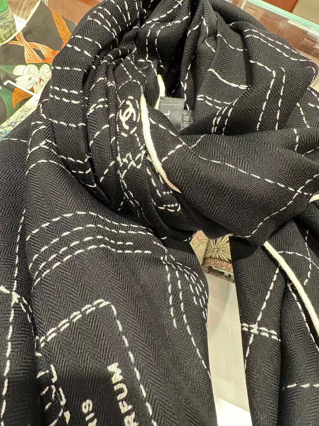 SILK WOOL SQUARE SCARF 140 CM BLACK  393128 mysite