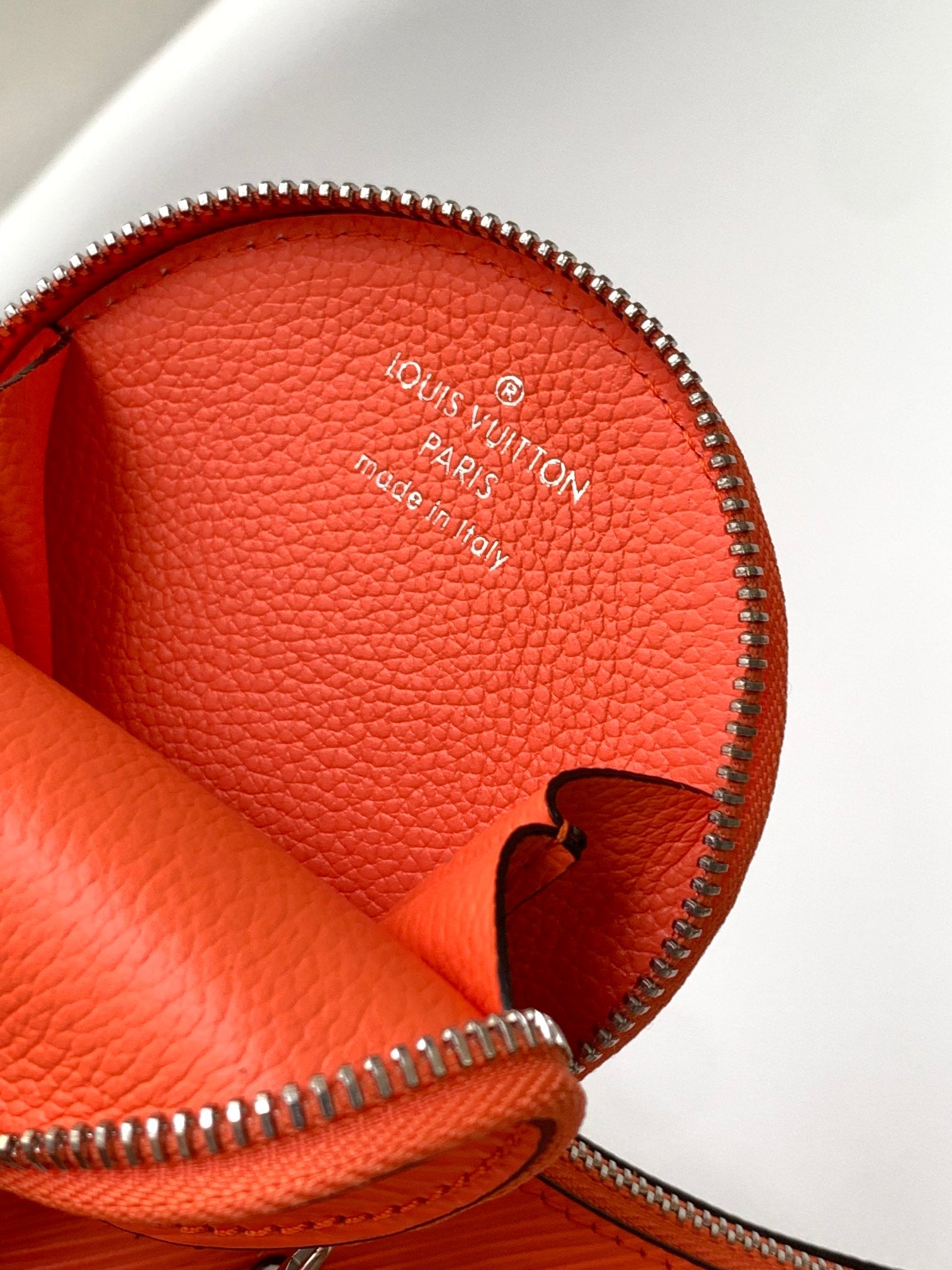 LV Marellini 19cm Orange Epi Grain Cowhide Metal HW mysite
