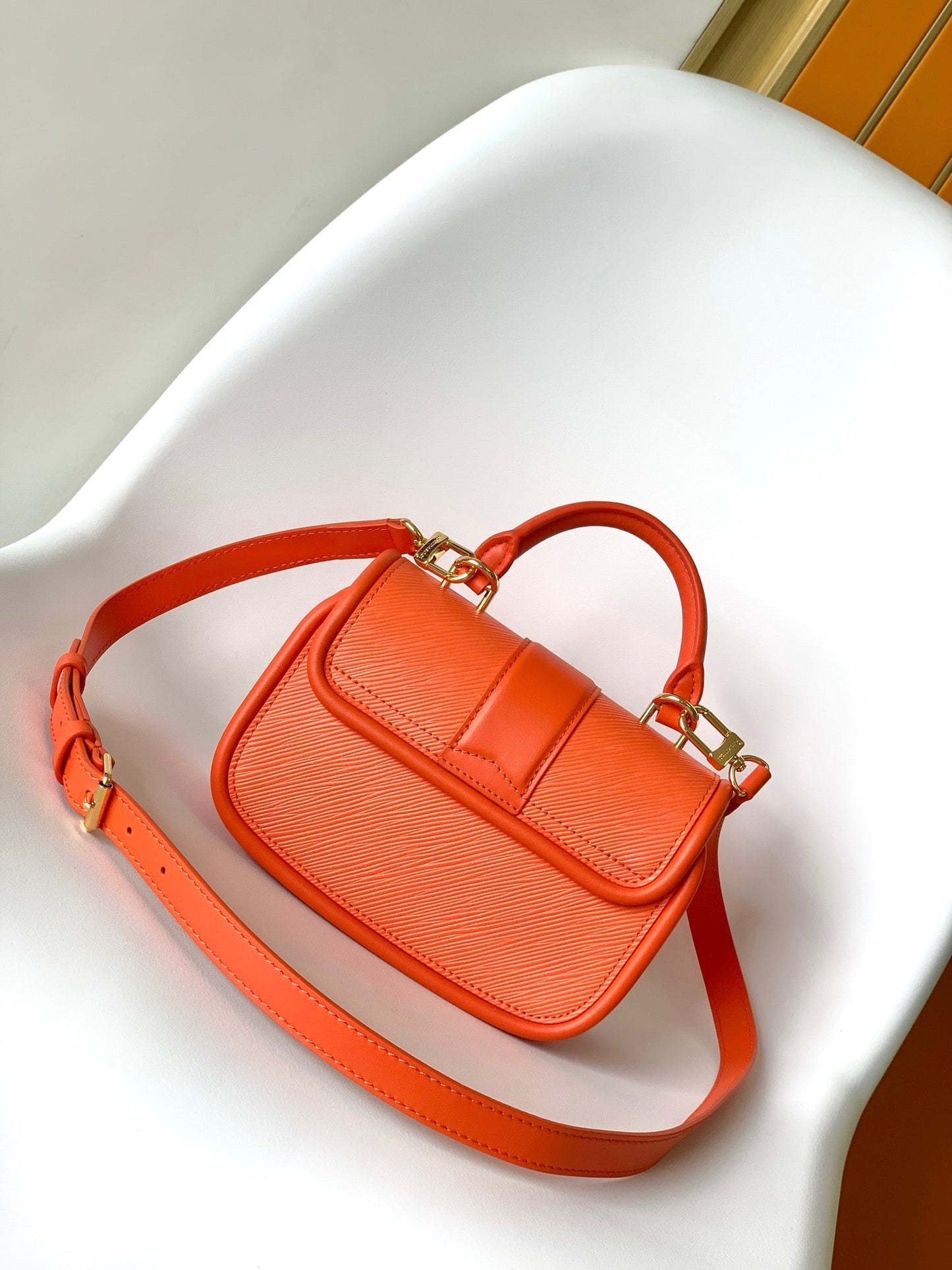 LV Hide & Seek Handbag 21cm Orange Epi Grain Cowhide GHW mysite