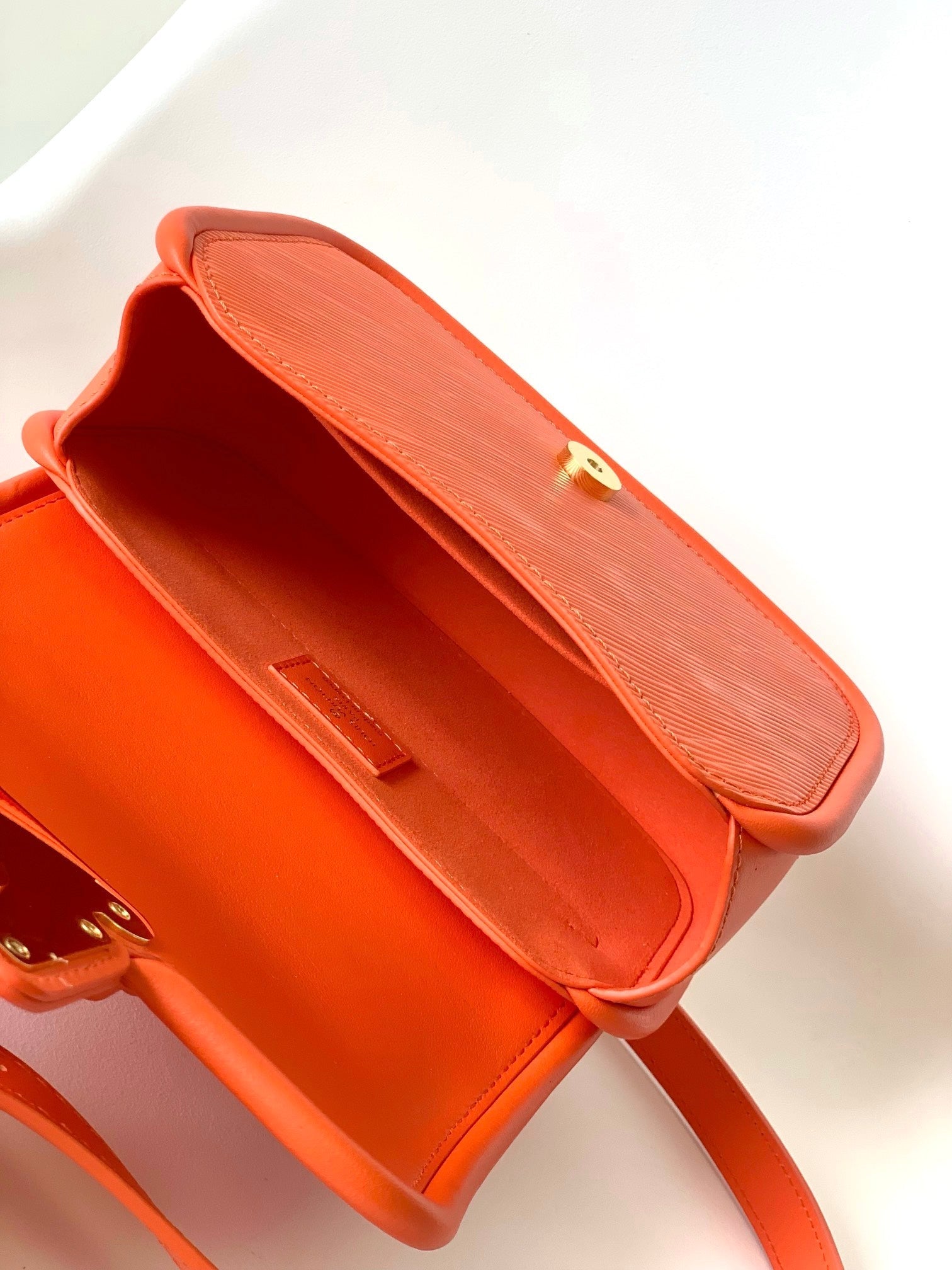 LV Hide & Seek Handbag 21cm Orange Epi Grain Cowhide GHW mysite