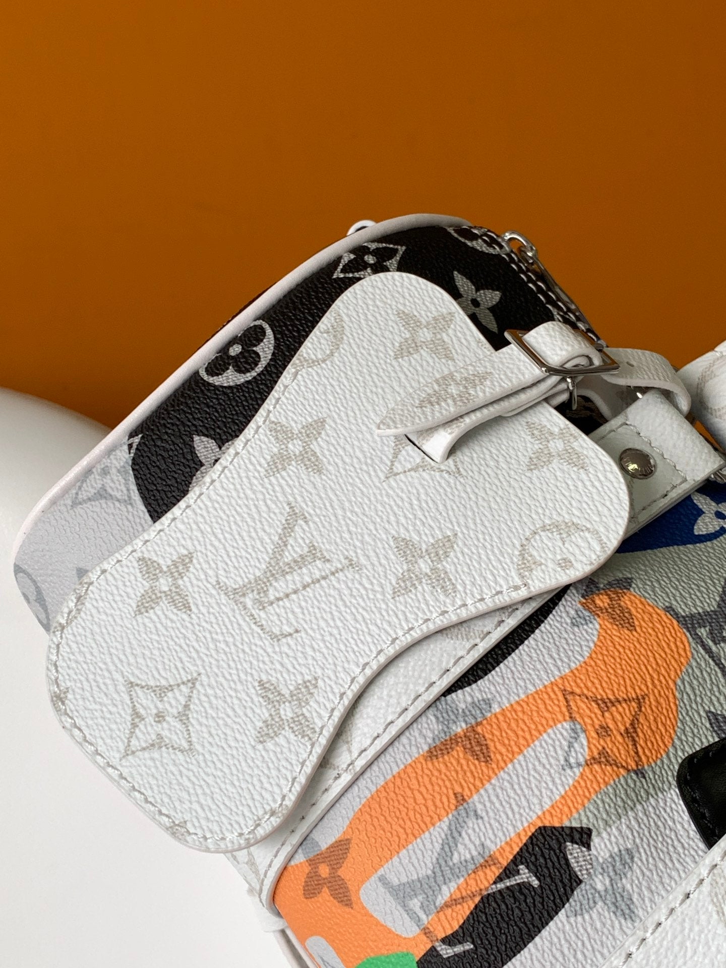 LV M46701 Keepall Bandoulière 25 Multicolor Monogram Canvas & Cowhide mysite