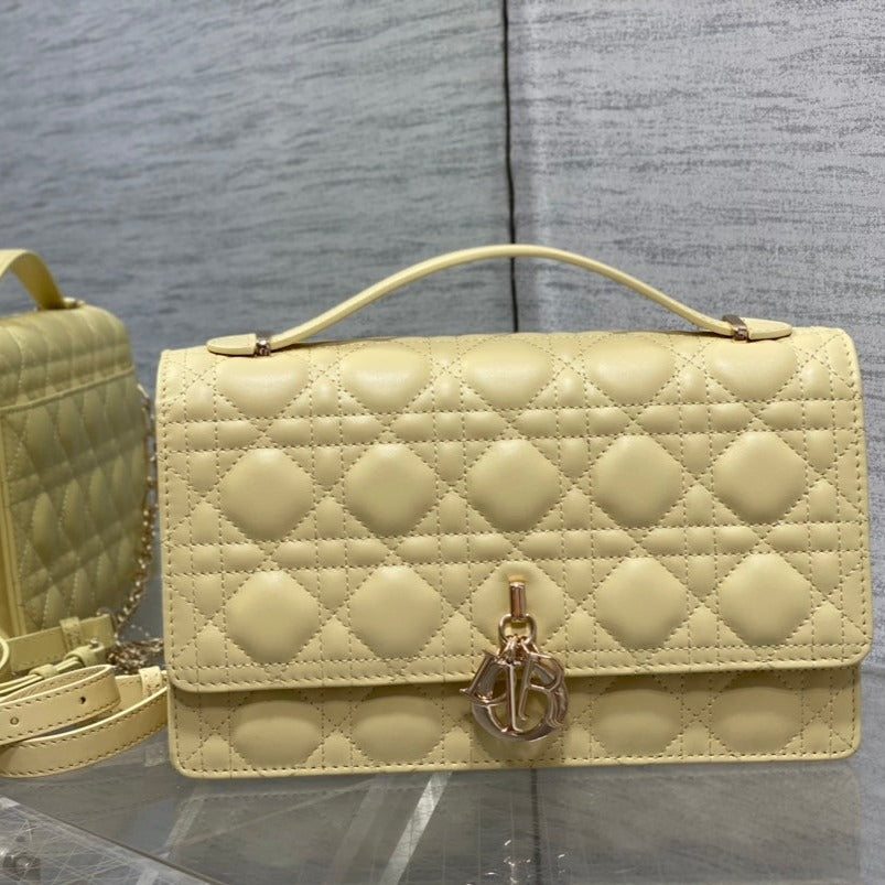 MISS CD TOP HANDLE 24CM LIME LAMBSKIN mysite