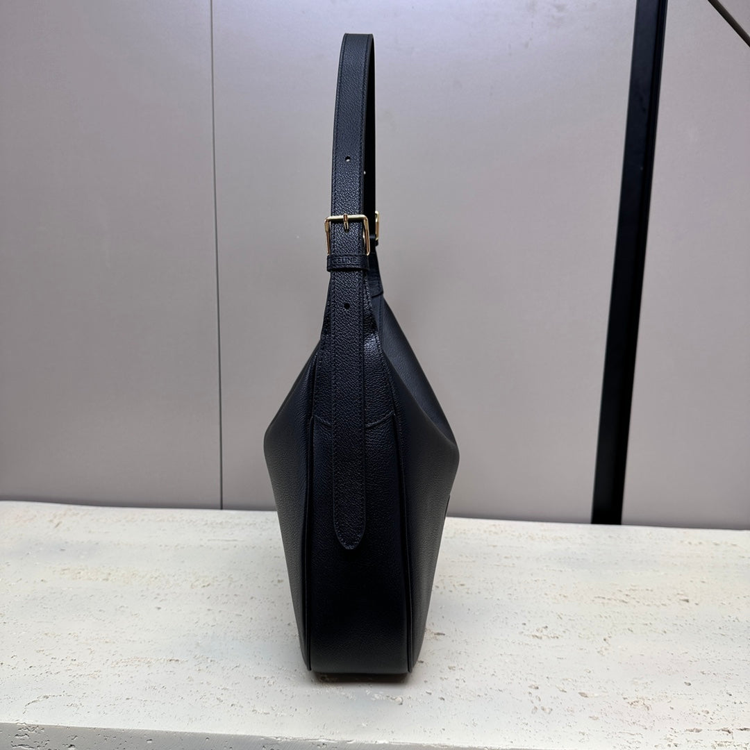 MEDIUM 30 HELOÏSE BAG CUIR TRIOMPHE IN BLACK SUPPLE CALFSKIN mysite