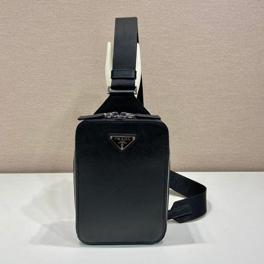 CHEST BAG 20 IN BLACK SAFFIANO LEATHER mysite