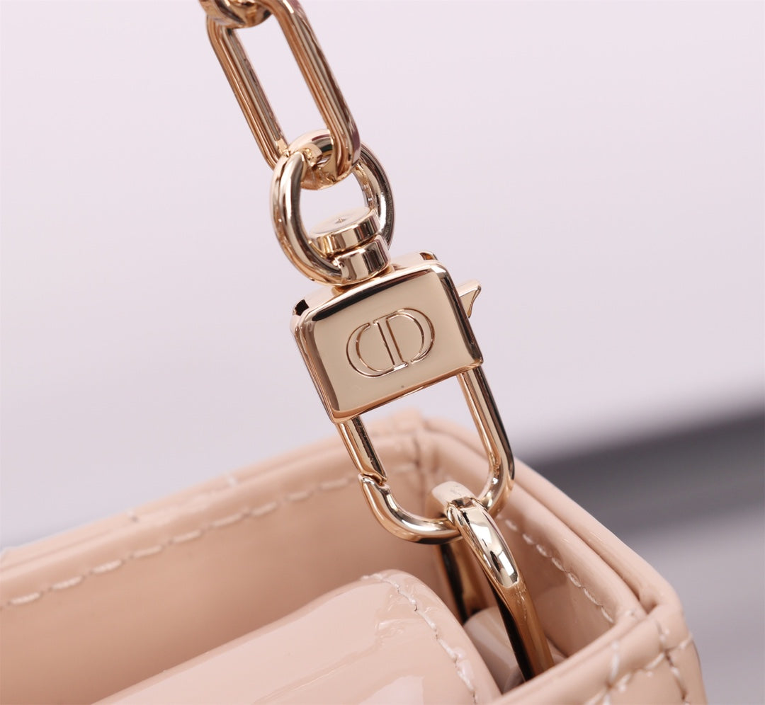 MEDIUM LADY D-JOY 26 BEIGE LAMBSKIN mysite