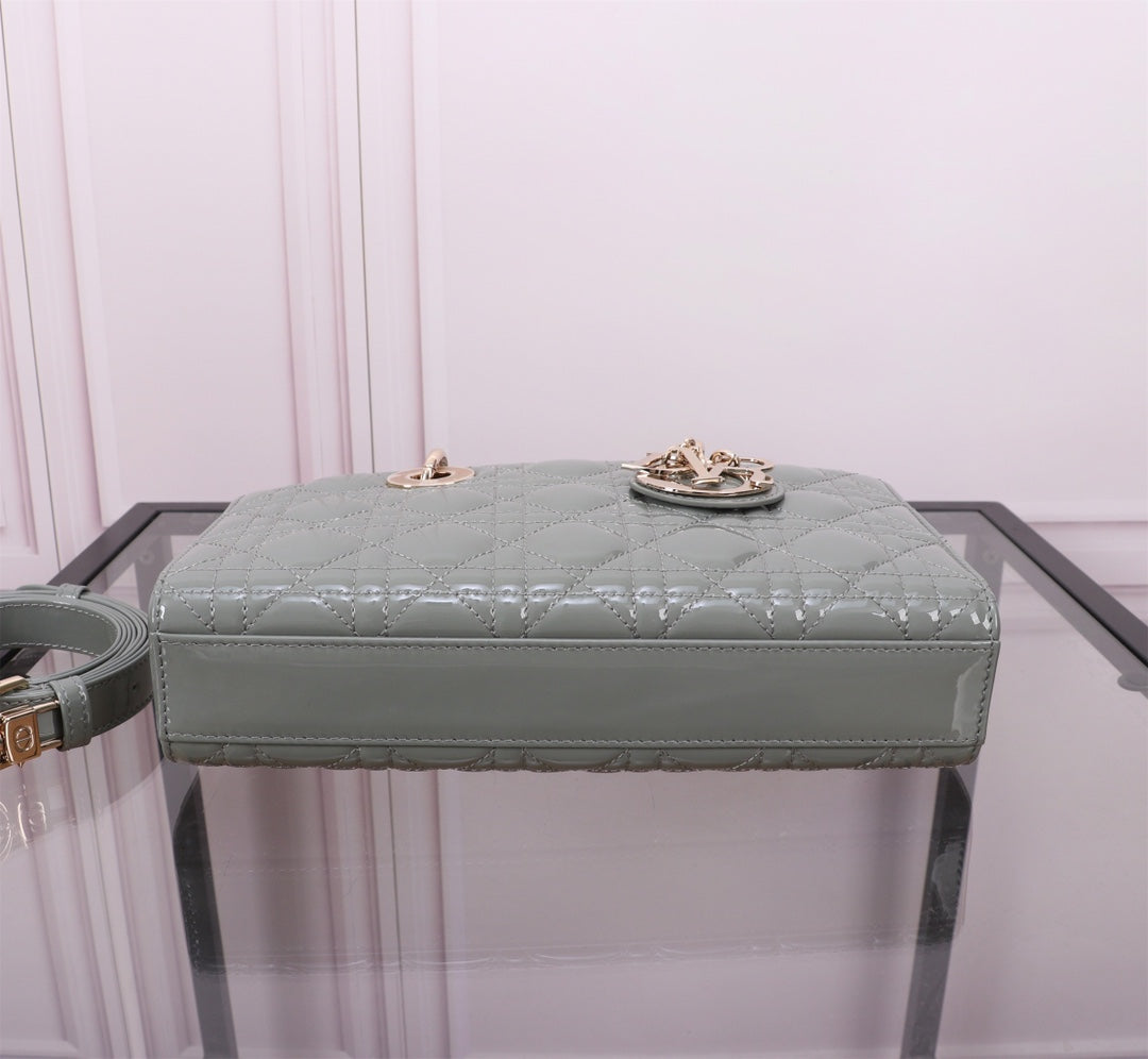 MEDIUM LADY D-JOY 26 ROCK GRAY LAMBSKIN mysite