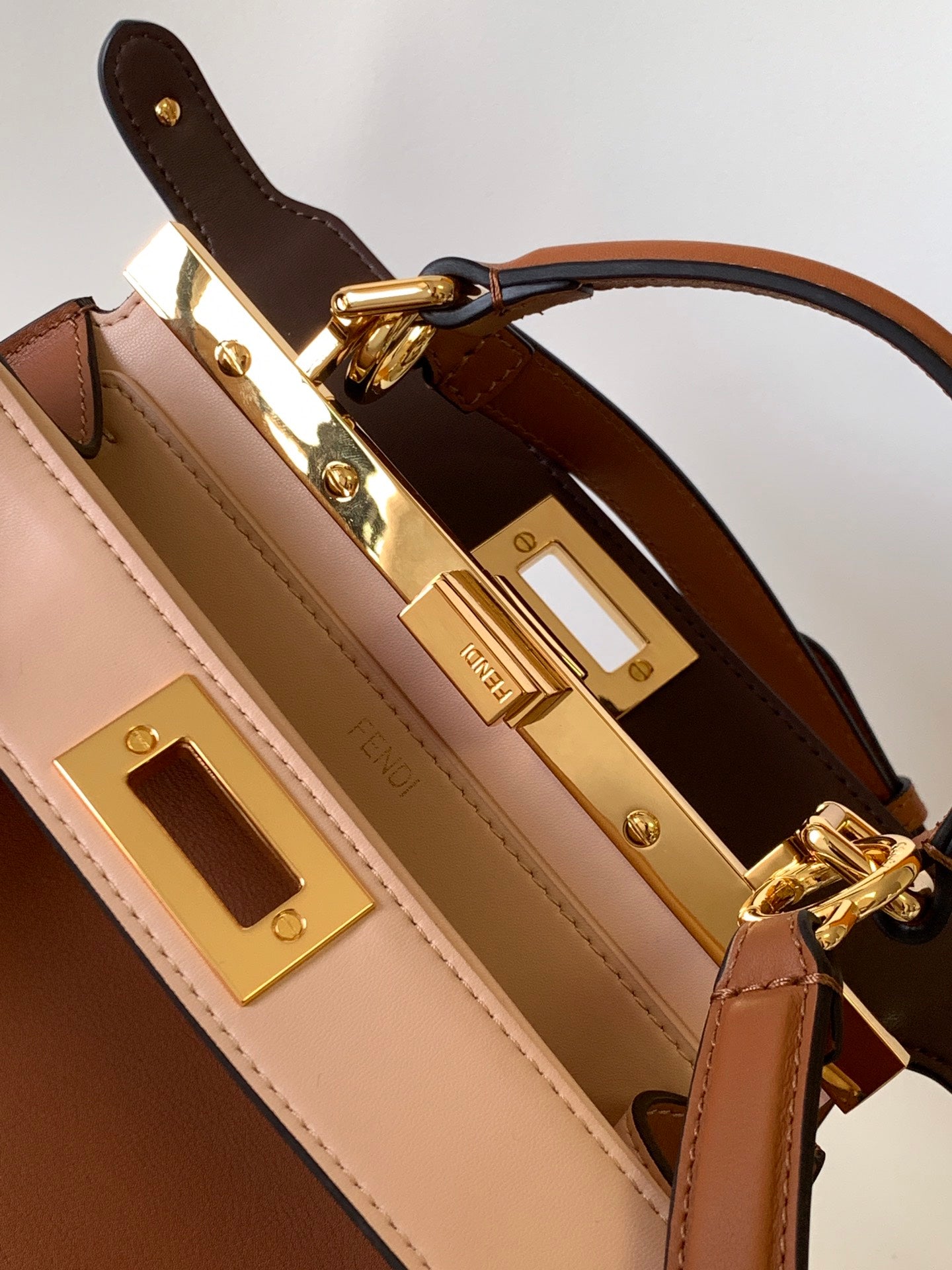 Peekaboo ISeeU Small 27cm Bag gold lambskin gold hardware mysite