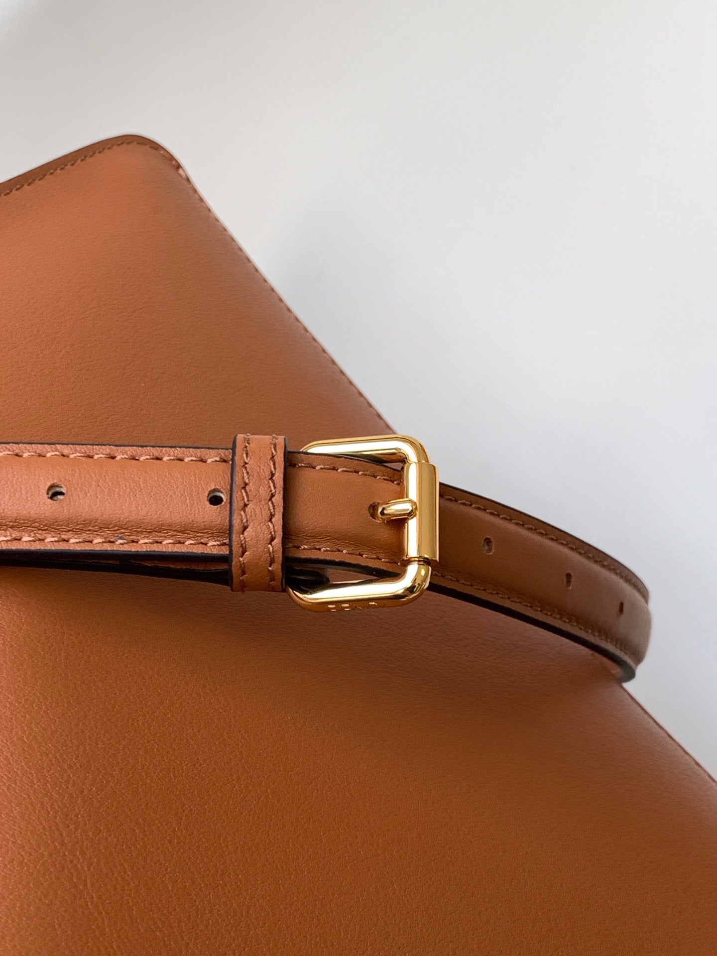 Peekaboo ISeeU Small 27cm Bag gold lambskin gold hardware mysite