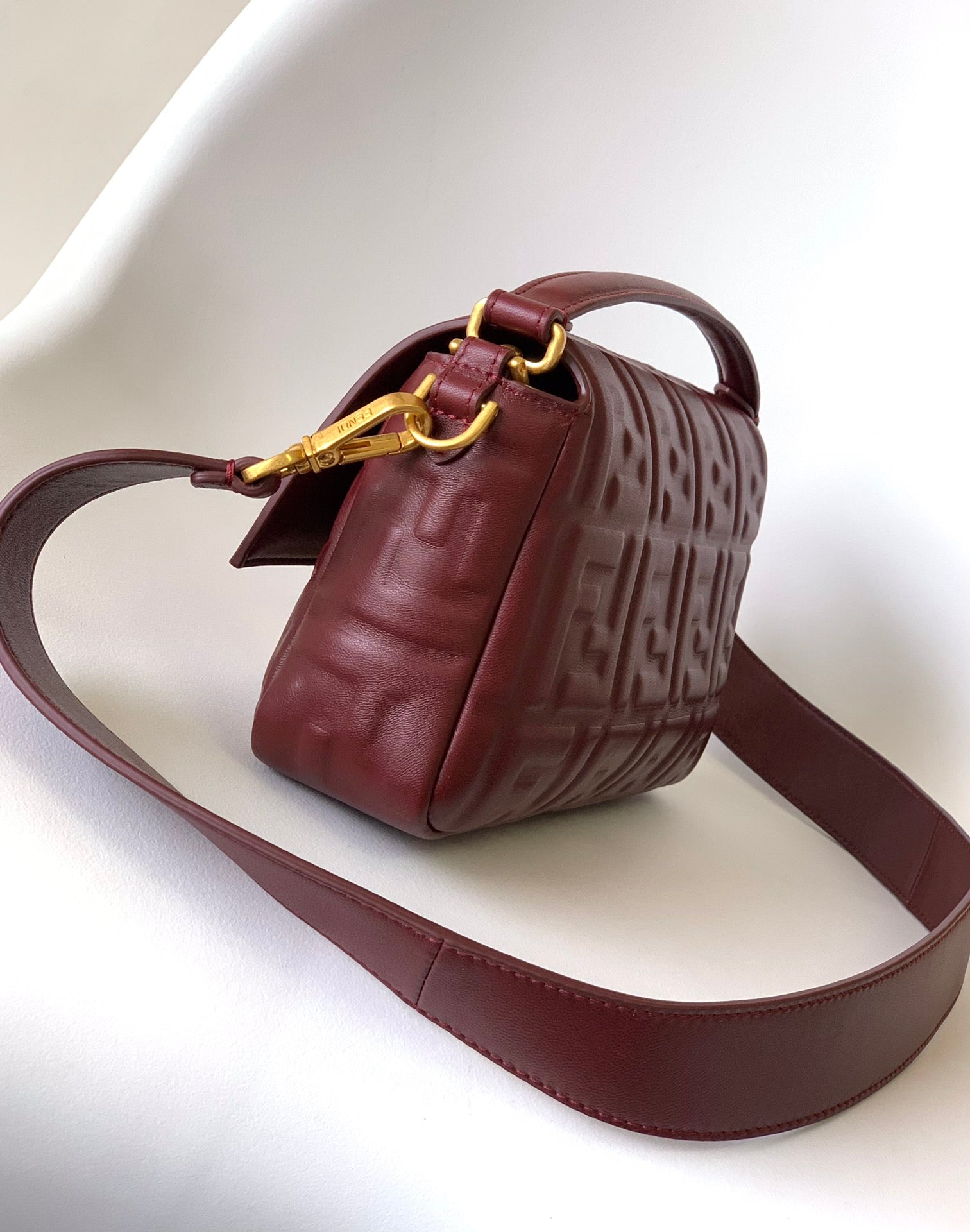 Fend Baguette 27 Bag With FF Motif Burgundy Leather Ghw mysite