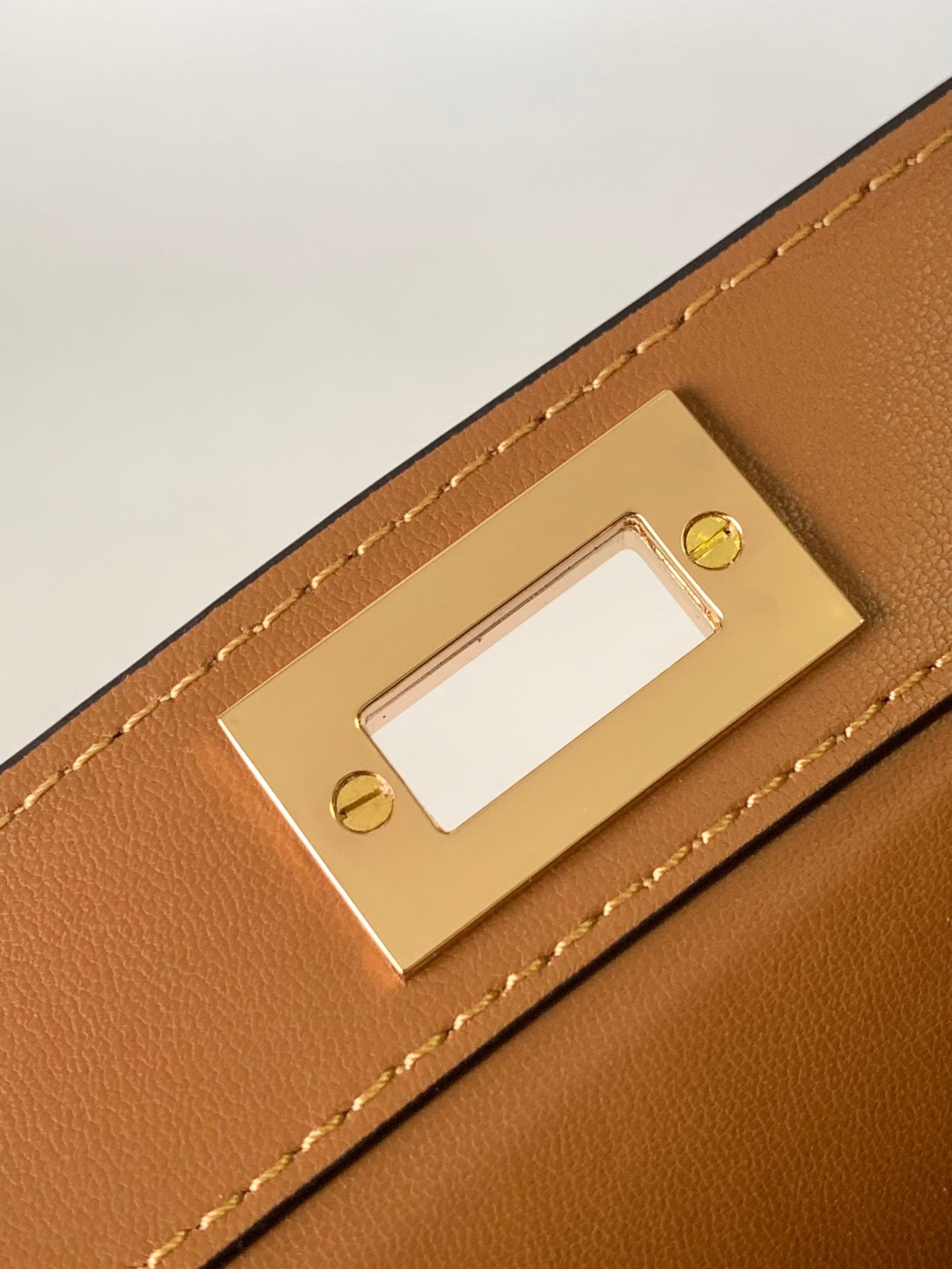 Peekaboo ISeeU Petite 20 Bag Tan Lambskin Ghw mysite