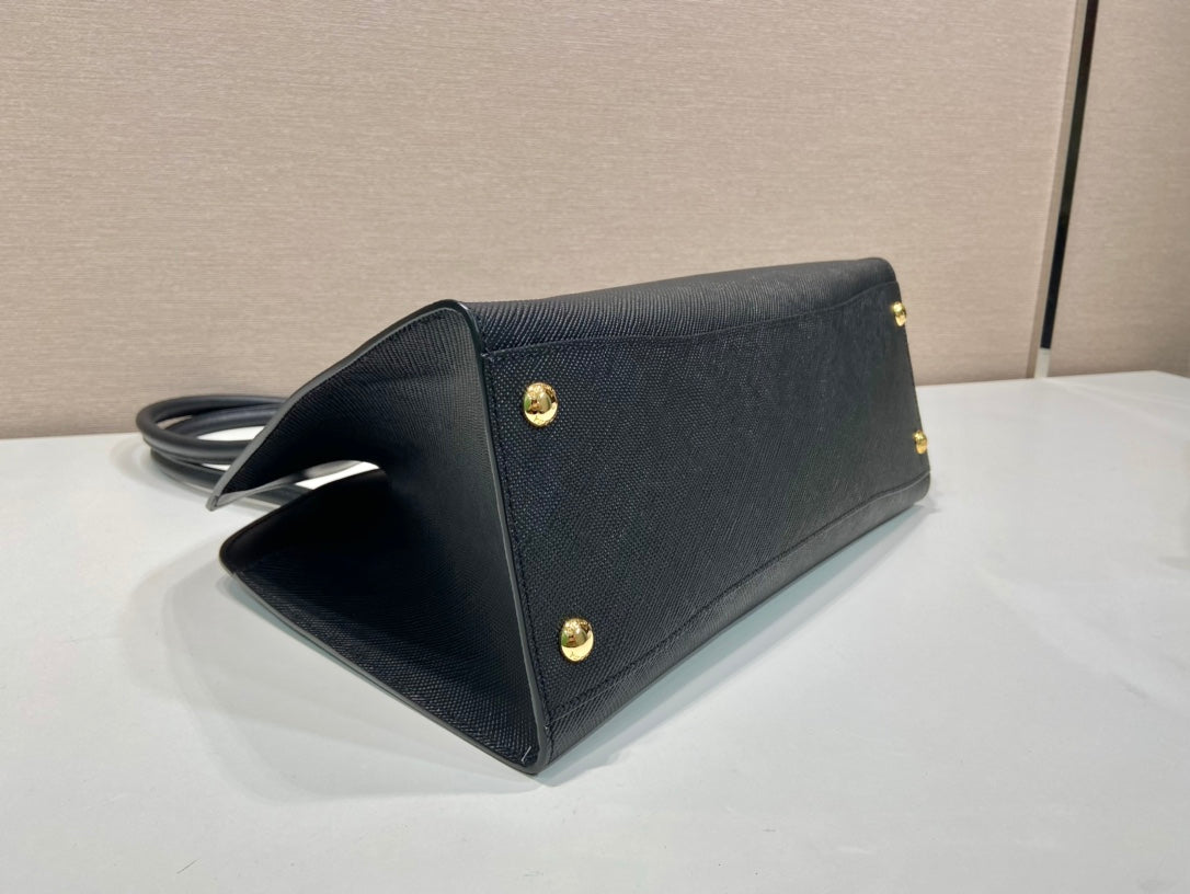 SHOPPING BAG 36 IN BLACK SAFFIANO LEATHER mysite