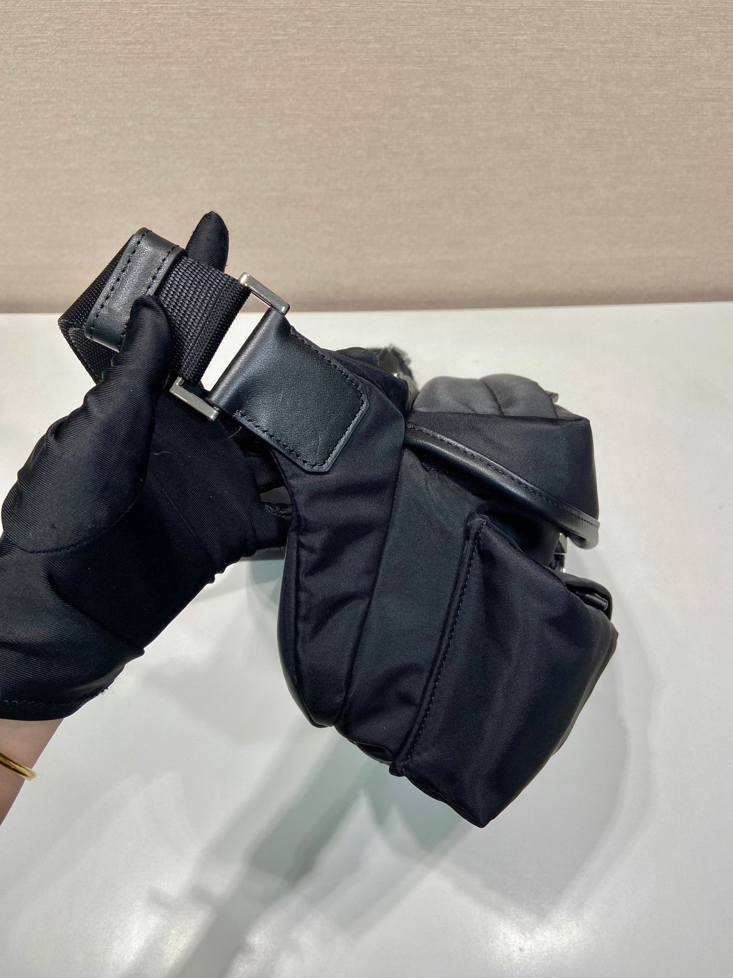 BELT BAG 27 IN BLACK RE-NYLON mysite