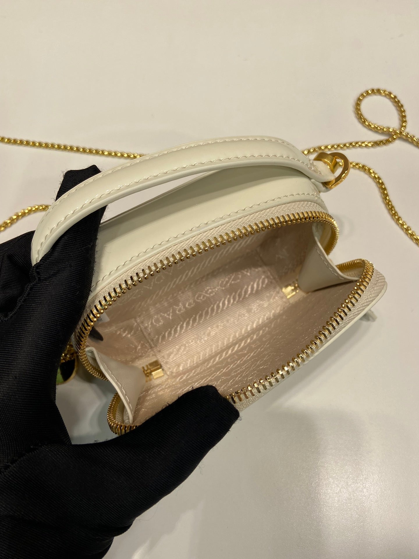 MINI HAND BAG 11 WITH GOLD STRAP IN WHITE PATENT CALFSKIN mysite