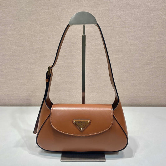 FLAP BAG 25 IN CINNAMON BROWN SMOOTH CALFSKIN TRIANGLE LOGO mysite