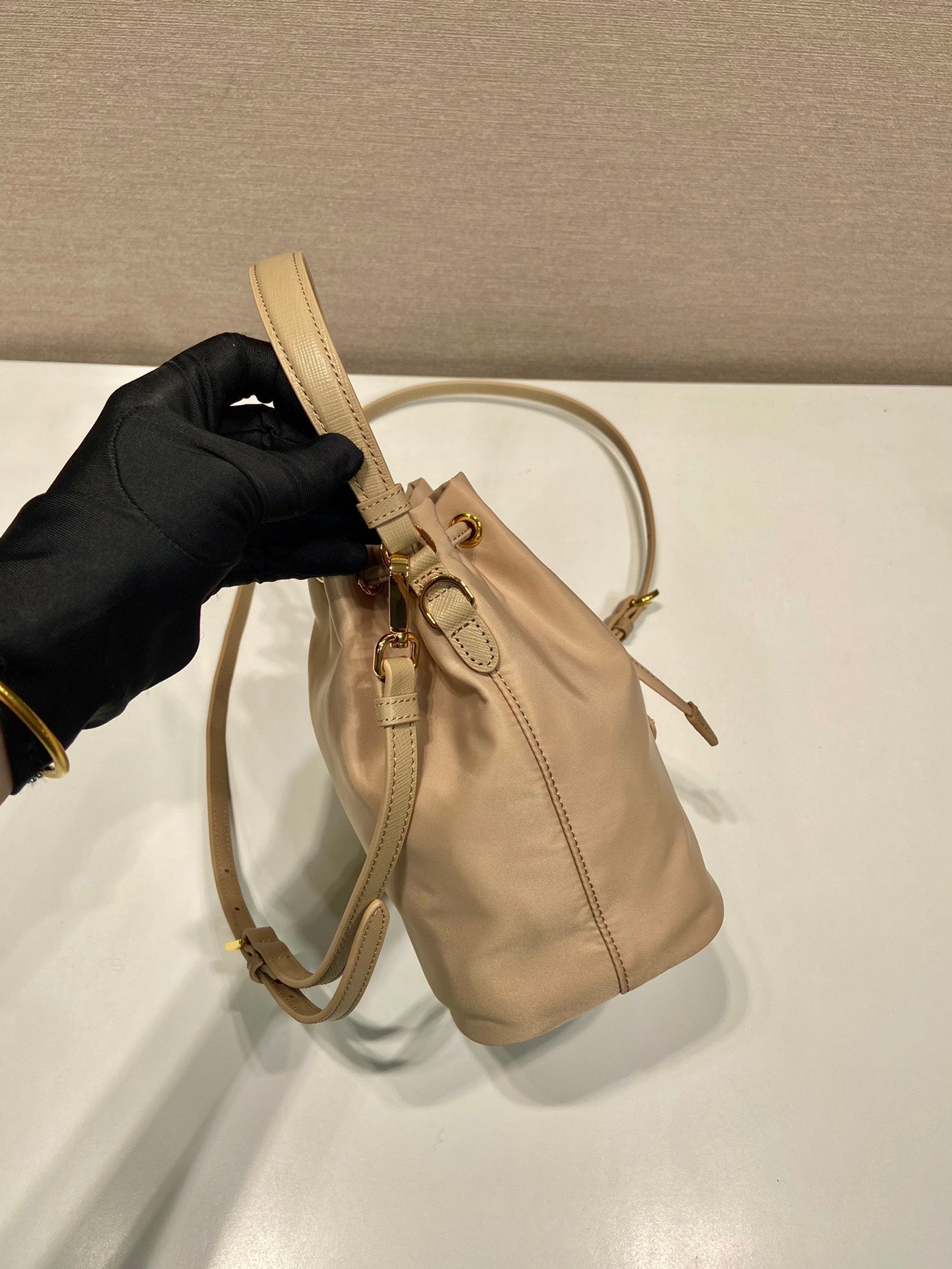 BUCKET BAG 19 IN BEIGE RE-NYLON AND SAFFIANO LEATHER HANDLE mysite