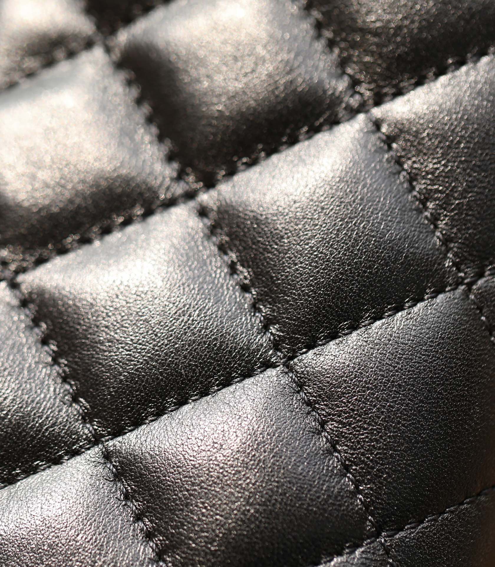 cc 24p mini flap bag 17cm black lambskin pearl chain mysite