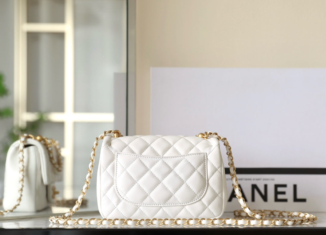 cc 24p mini flap bag 17cm white lambskin pearl chain mysite