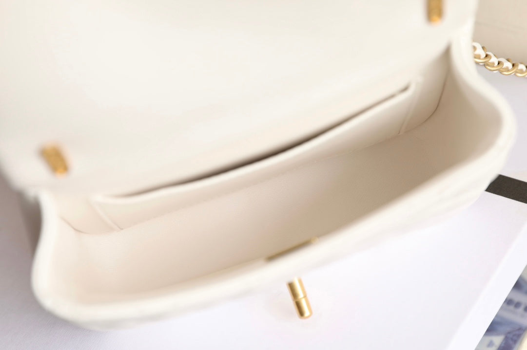 cc 24p mini flap bag 17cm white lambskin pearl chain mysite