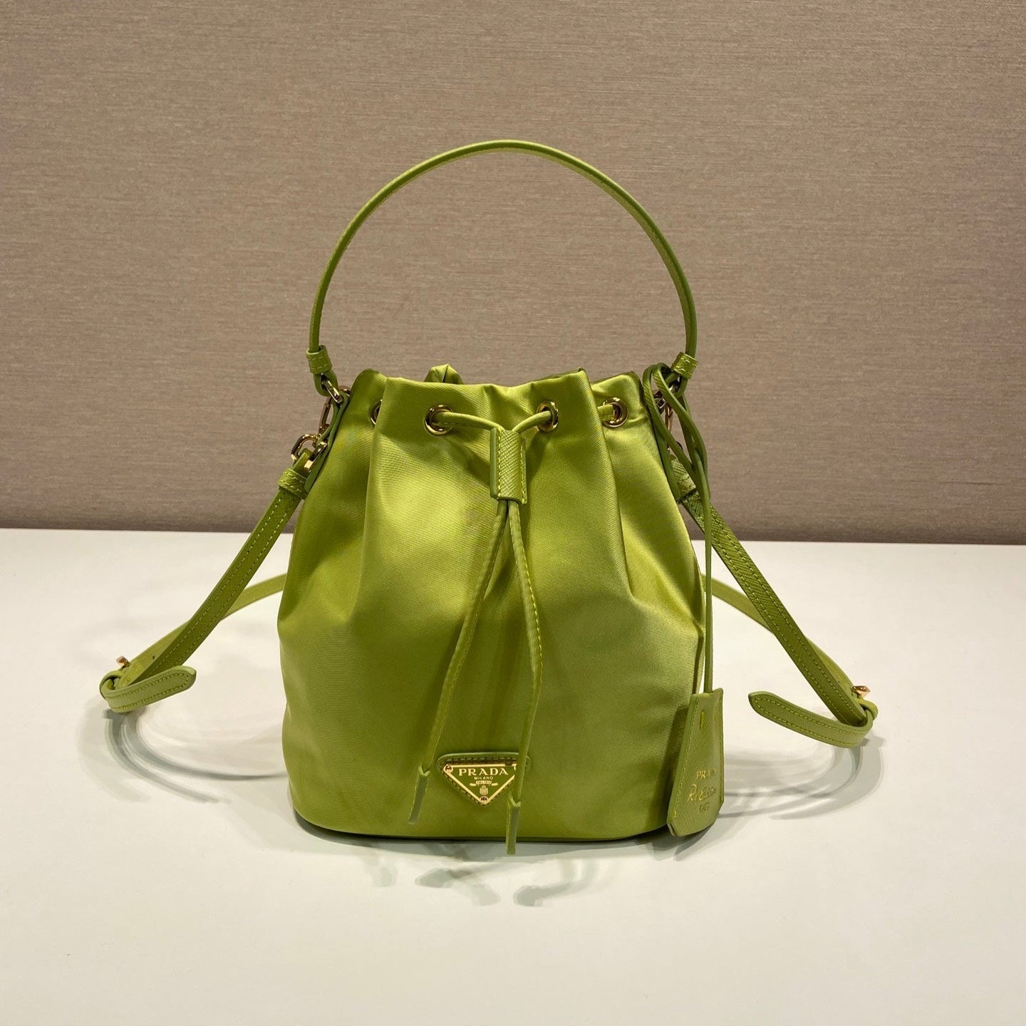 BUCKET BAG 19 IN APPLE GREEN RE-NYLON AND SAFFIANO LEATHER HANDLE mysite