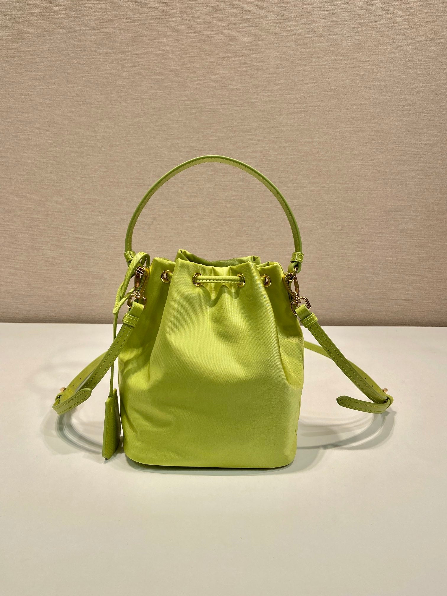 BUCKET BAG 19 IN APPLE GREEN RE-NYLON AND SAFFIANO LEATHER HANDLE mysite