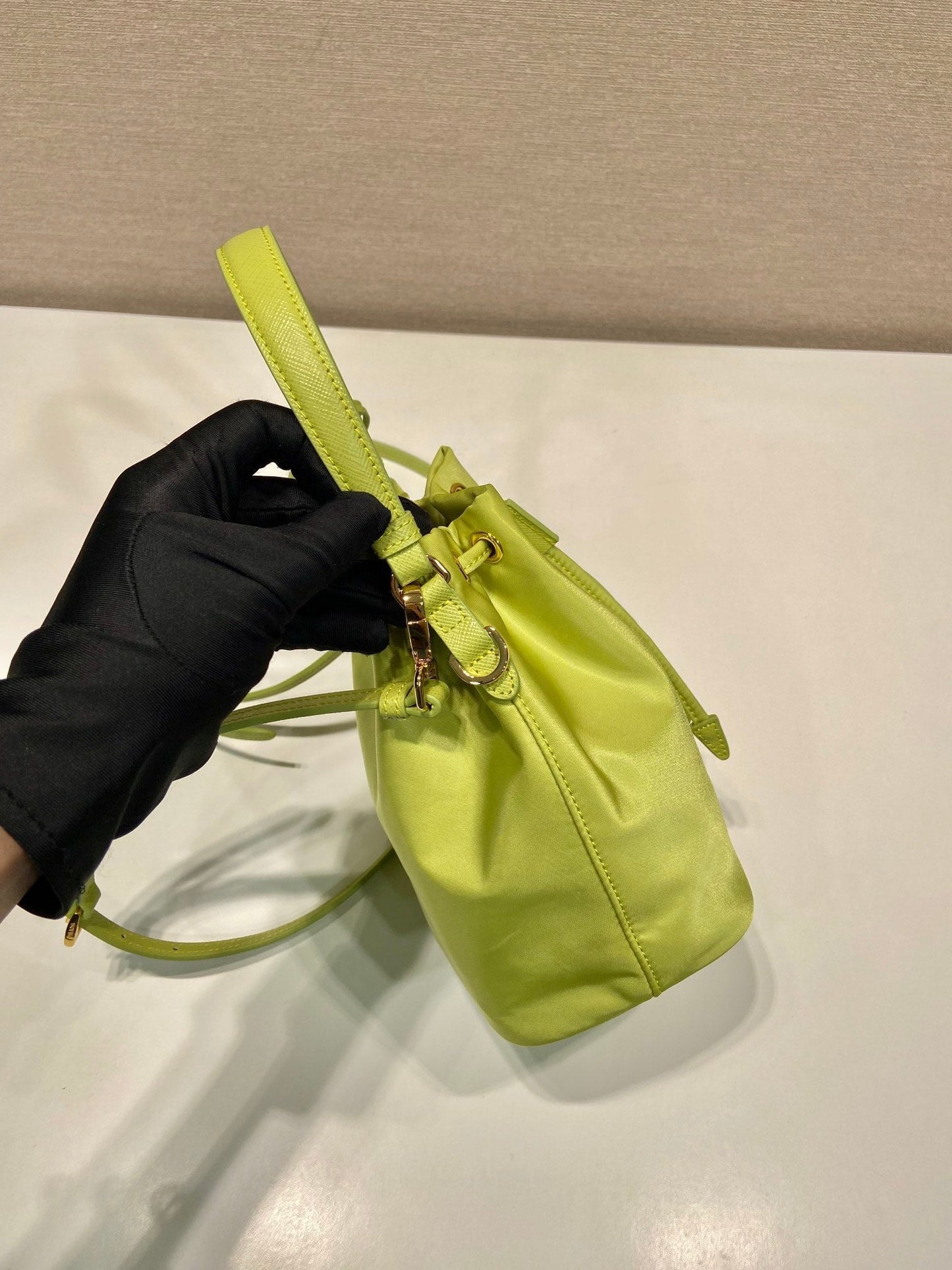 BUCKET BAG 19 IN APPLE GREEN RE-NYLON AND SAFFIANO LEATHER HANDLE mysite