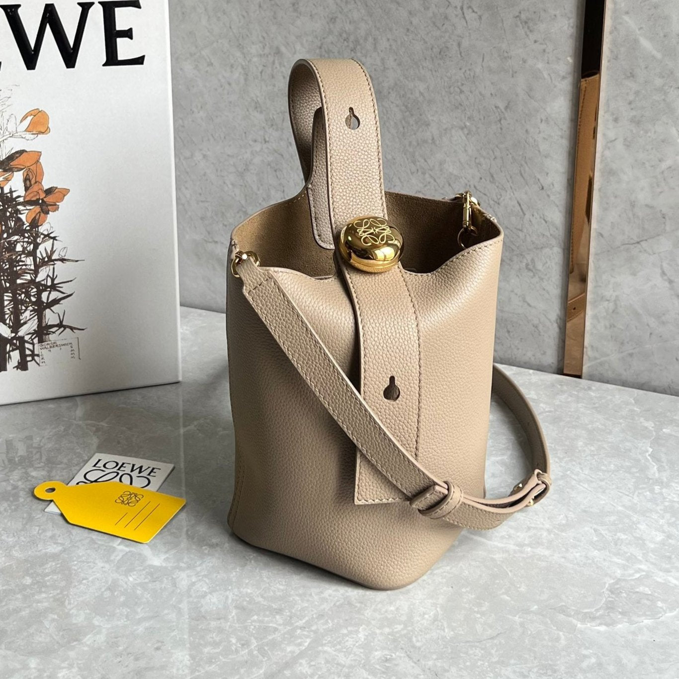 LOE MINI 19 PEBBLE BUCKET IN CAMEL BROWN MELLOW CALFSKIN mysite