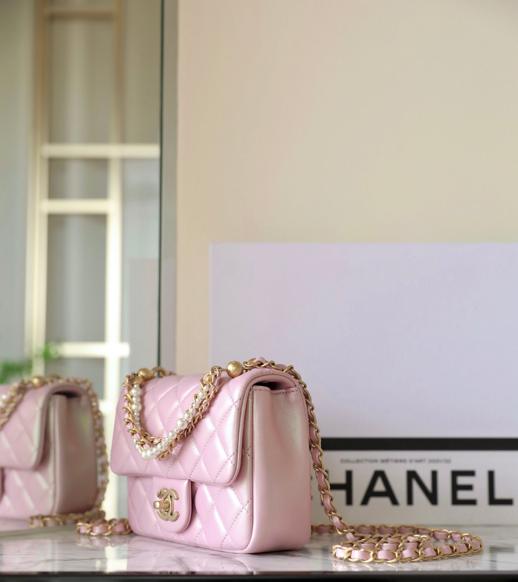 cc 24p mini flap bag 17cm pearlescent pink lambskin pearl chain mysite