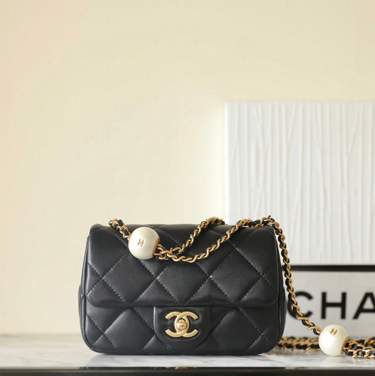 cc 24s mini flap bag 17cm black lambskin pearl ball mysite