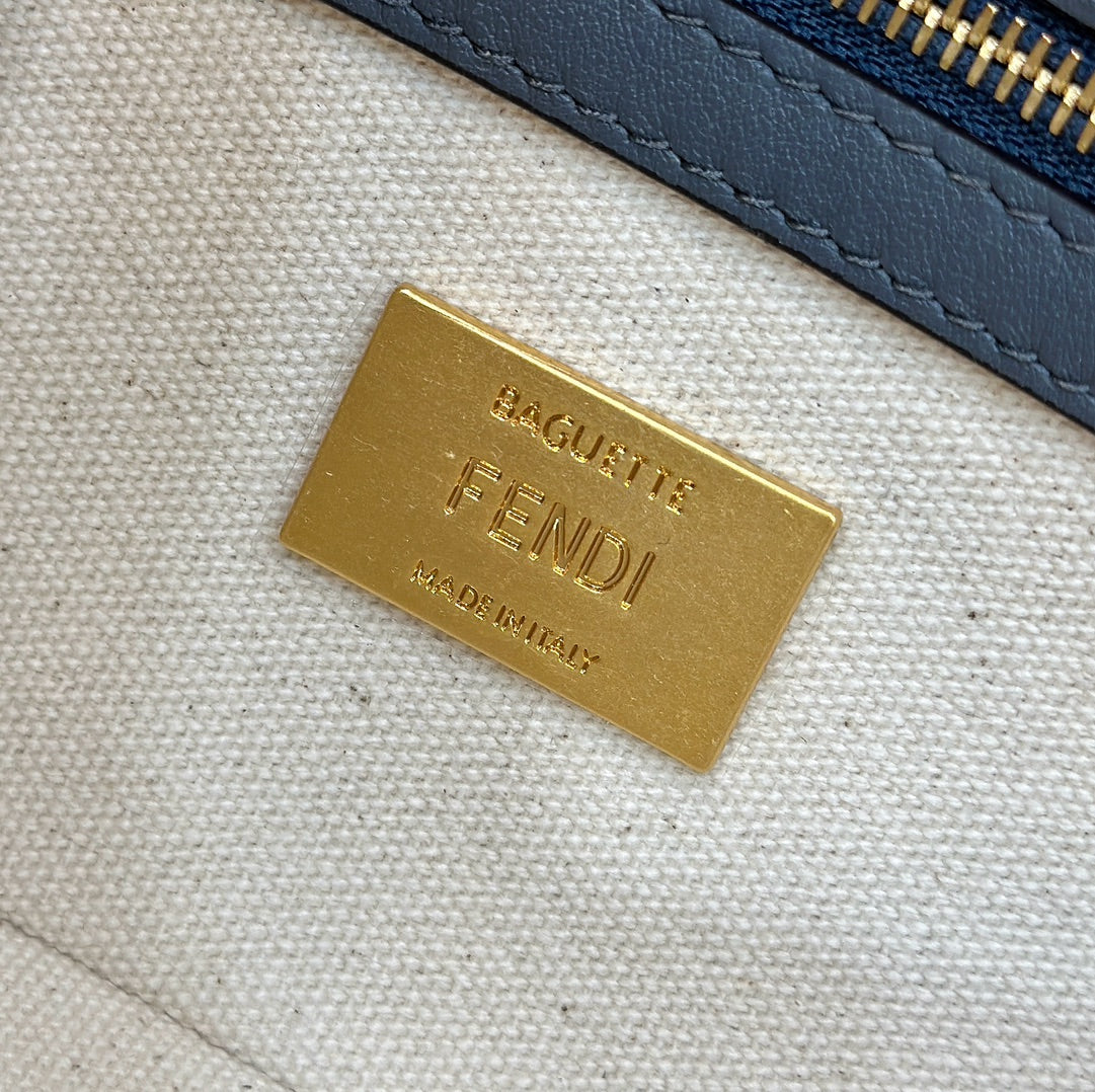 BAGUETTE CANVAS 27 BAG BLACK STRAP WITH MULTICOLOUR EMBROIDERY GOLD HARDWARE mysite