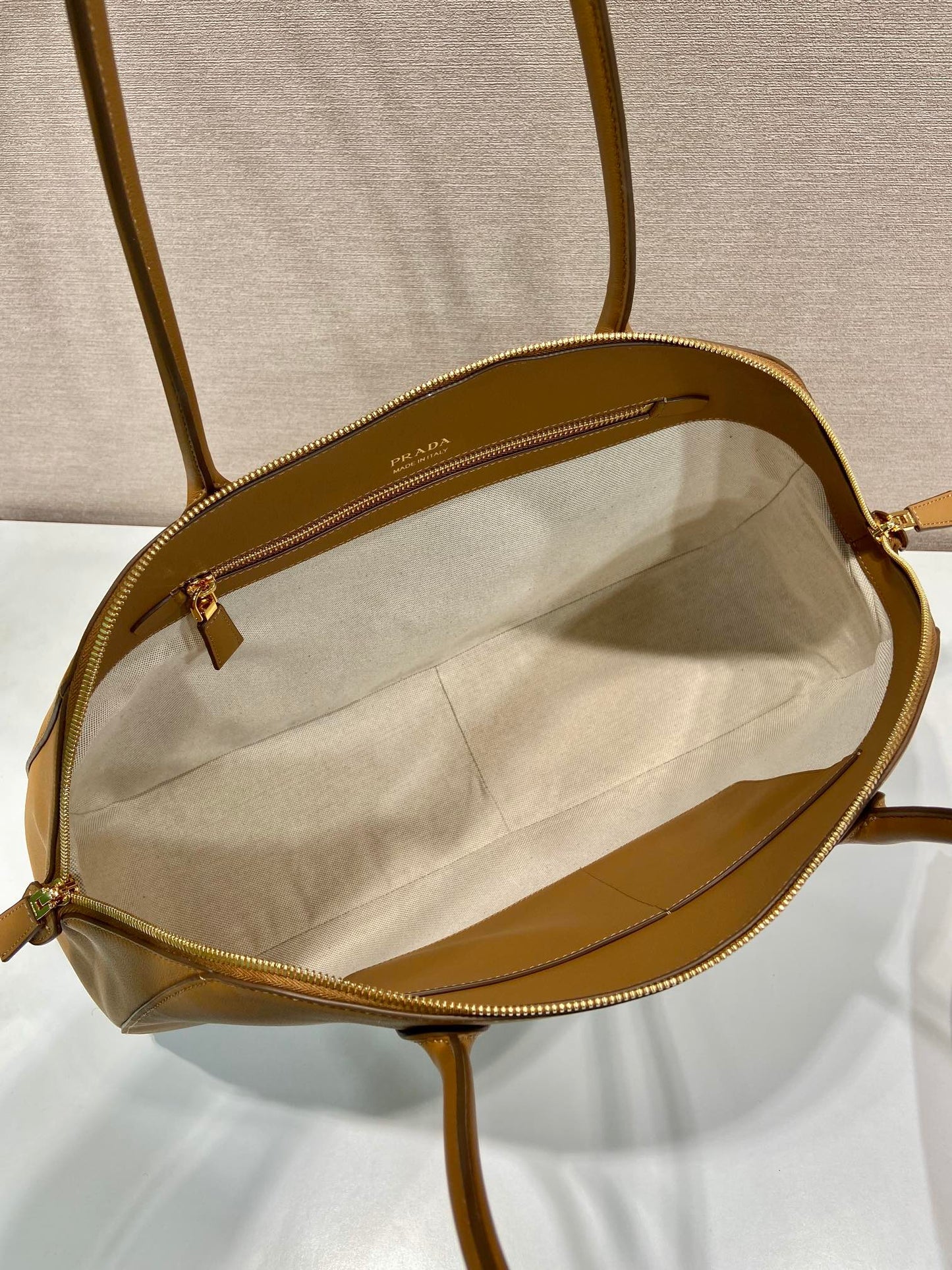 LARGER TOTE BAG 48 WITH ZIPPER CLOSURE IN CIDER BROWN SMOOTH CALFSKIN mysite