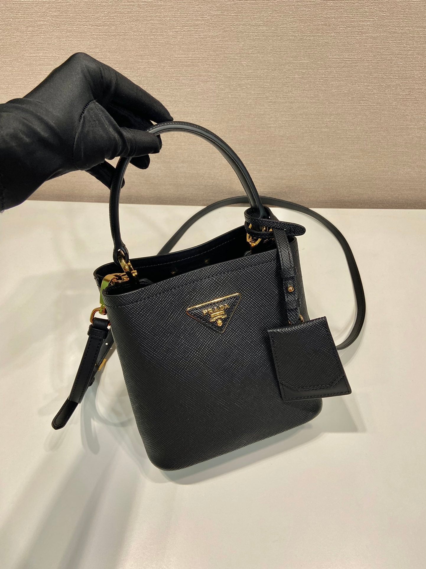 MINI BUCKET BAG 18 IN BLACK SAFFIANO LEATHER mysite