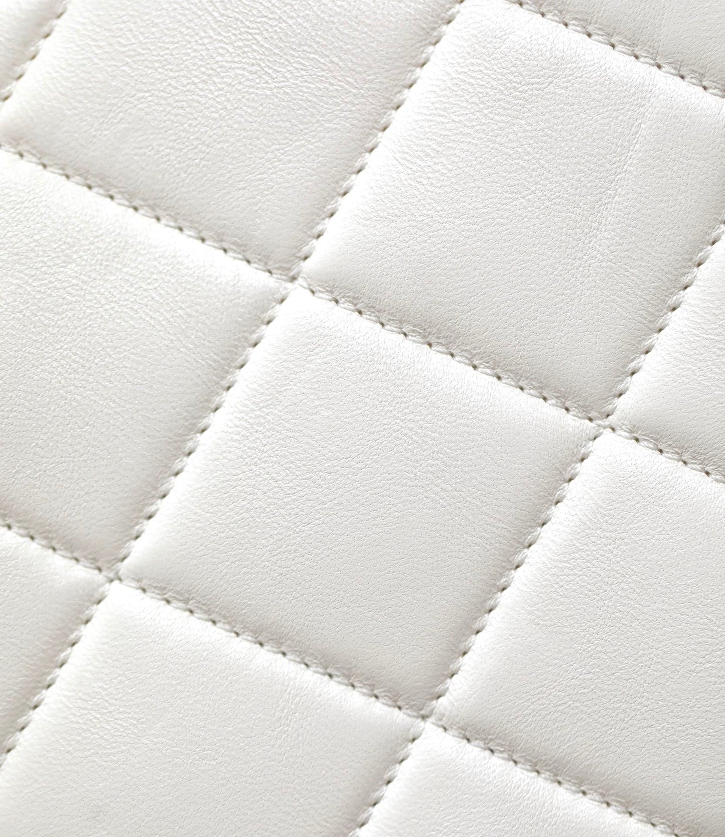 cc 24s hobo bag 19cm white lambskin pearl ball mysite