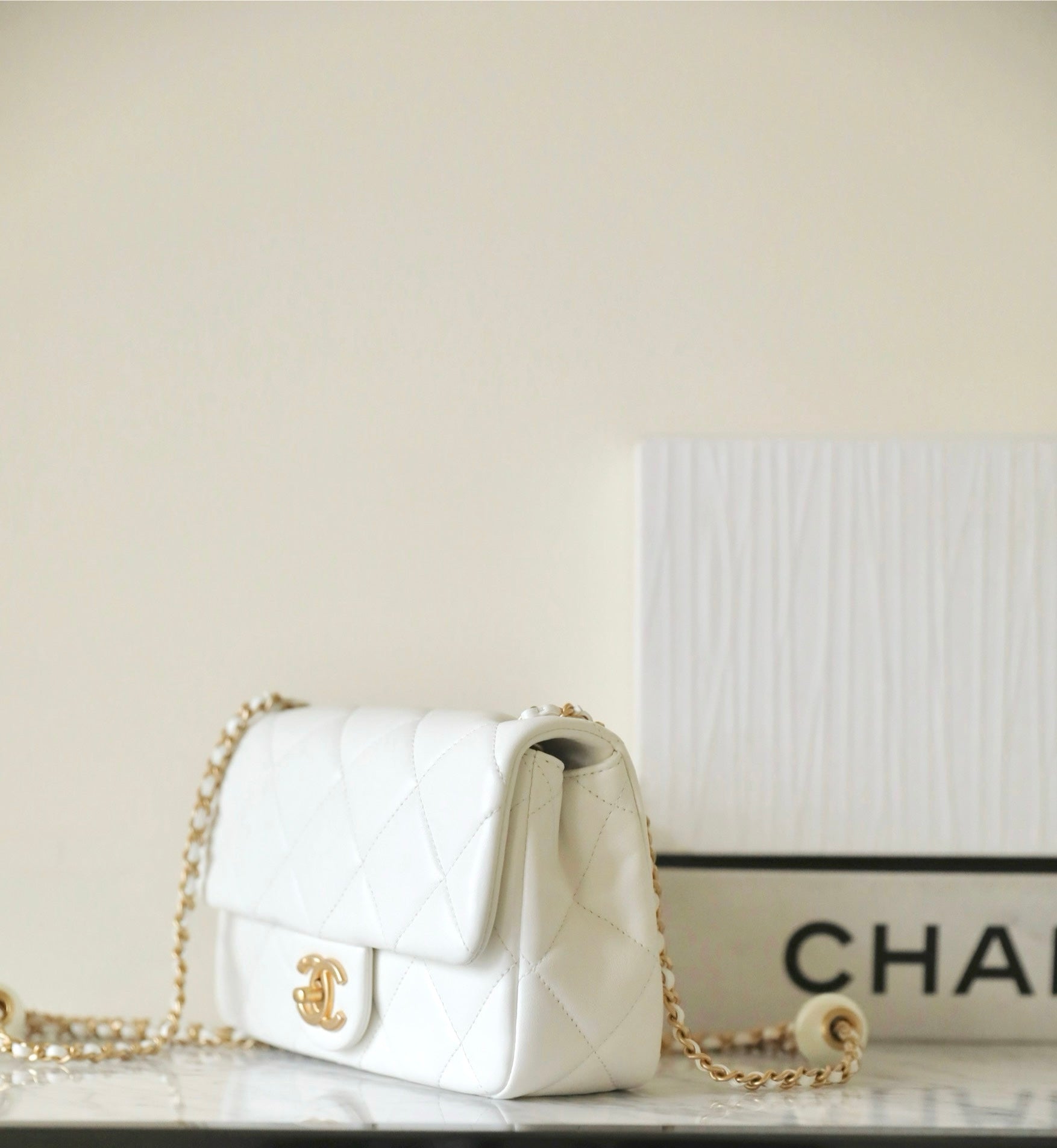 cc 24s mini flap bag 20cm white lambskin pearl ball mysite